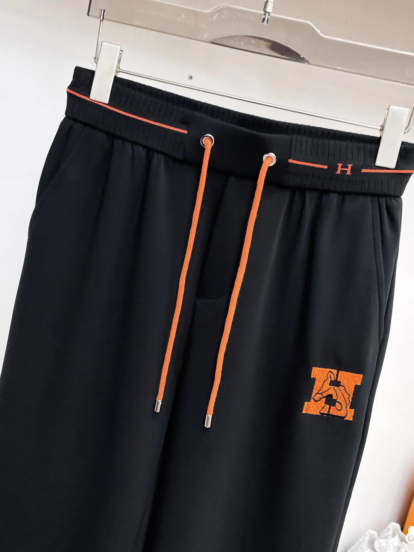 Logo-Embroidered Drawstring Sweatpants D29014977 — view 3