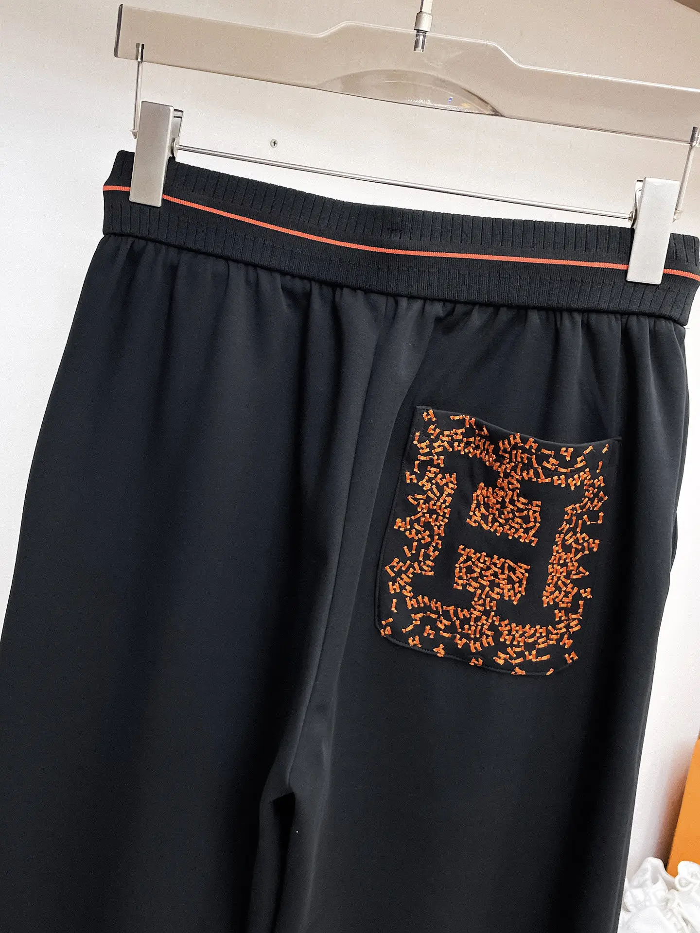 Logo-Embroidered Drawstring Sweatpants D29014977 — view 9