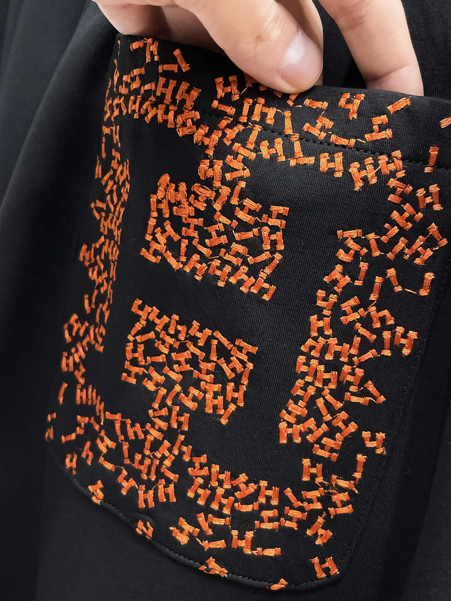 Logo-Embroidered Drawstring Sweatpants D29014977 — view 11