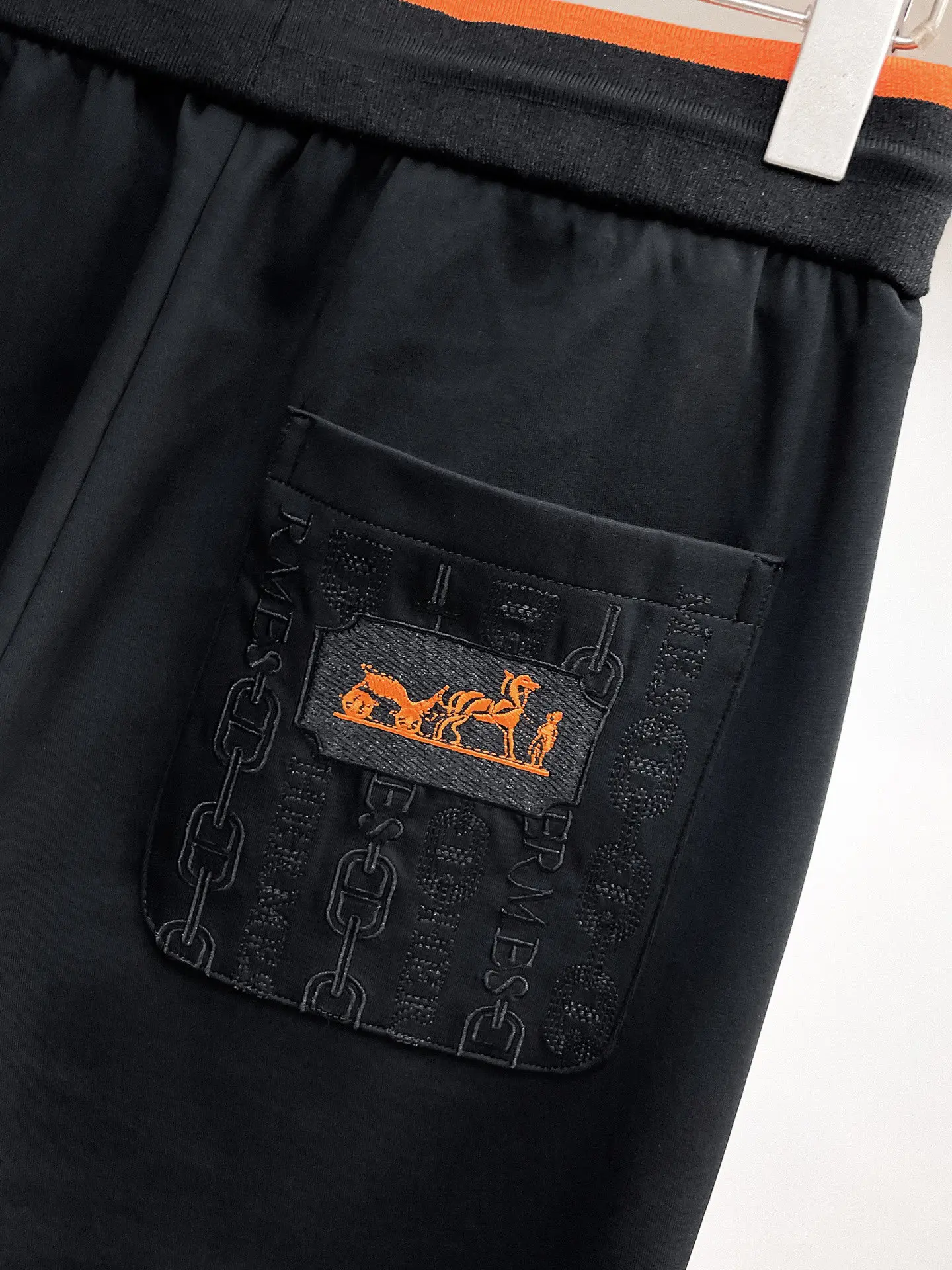 Logo-Patch Contrast-Trim Sweatpants D29015006 — view 9