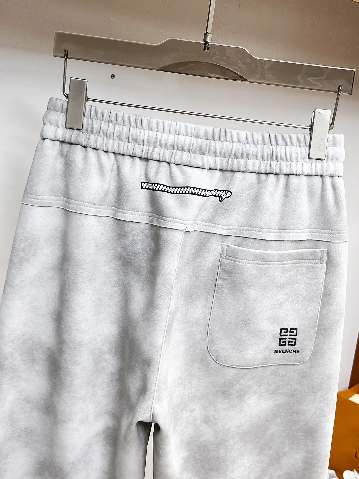 Givenchy Logo Print Drawstring Sweatpants D29015045 — view 8