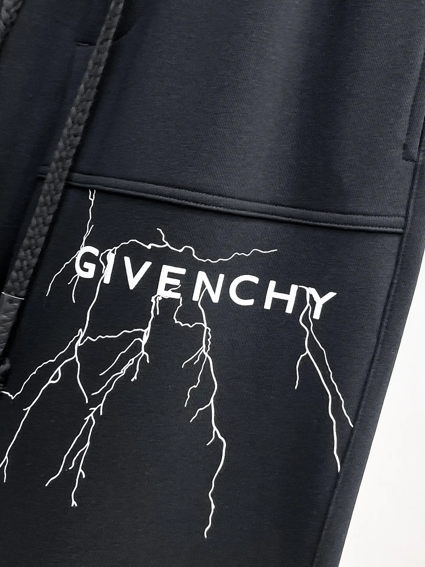 Givenchy Logo Graphic Sweatpants D29015046 — view 4