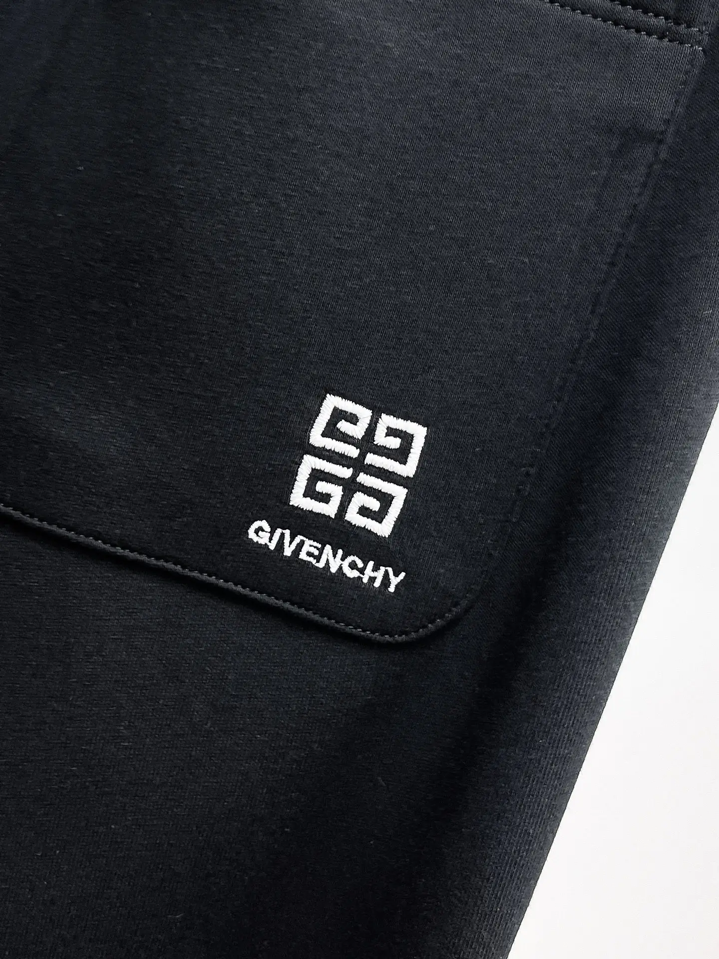 Givenchy Logo Graphic Sweatpants D29015046 — view 10