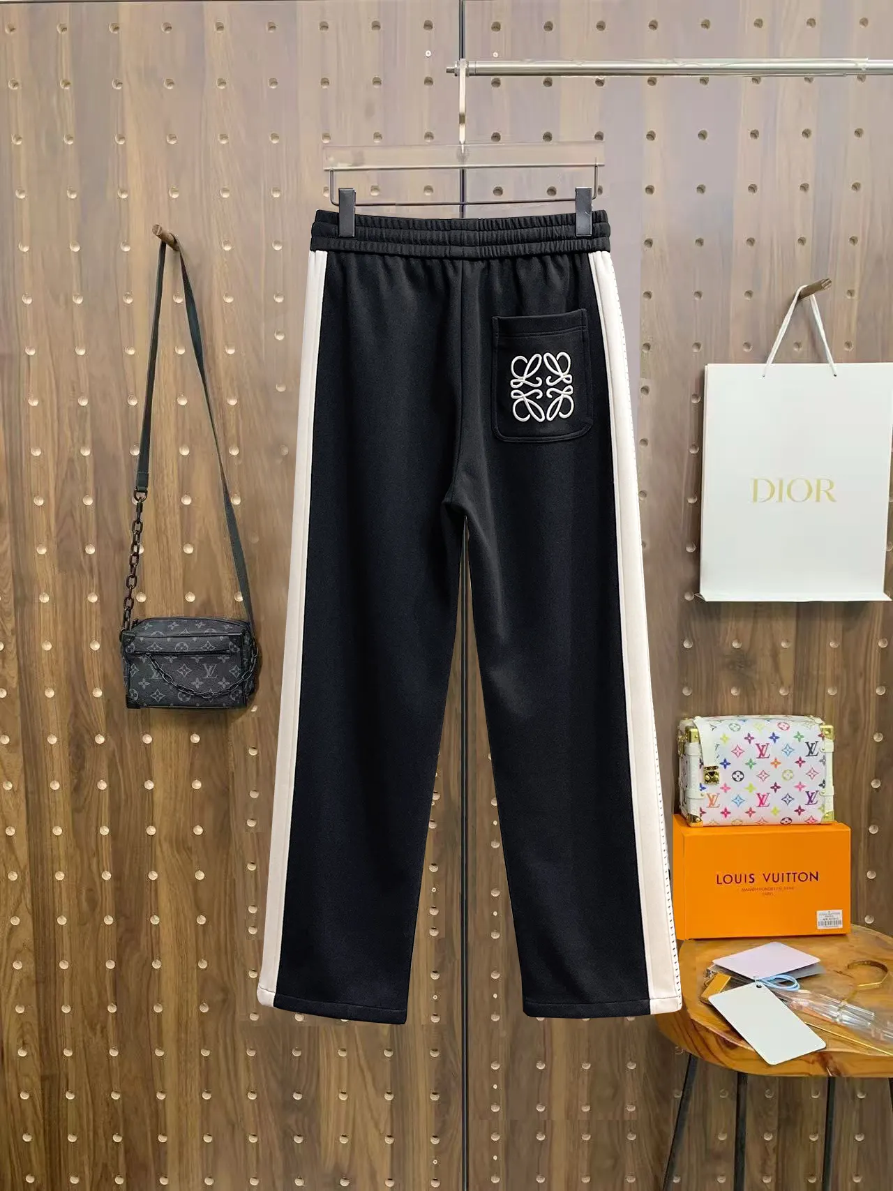 Logo-Embroidered Side-Stripe Sweatpants D29015043 — view 2