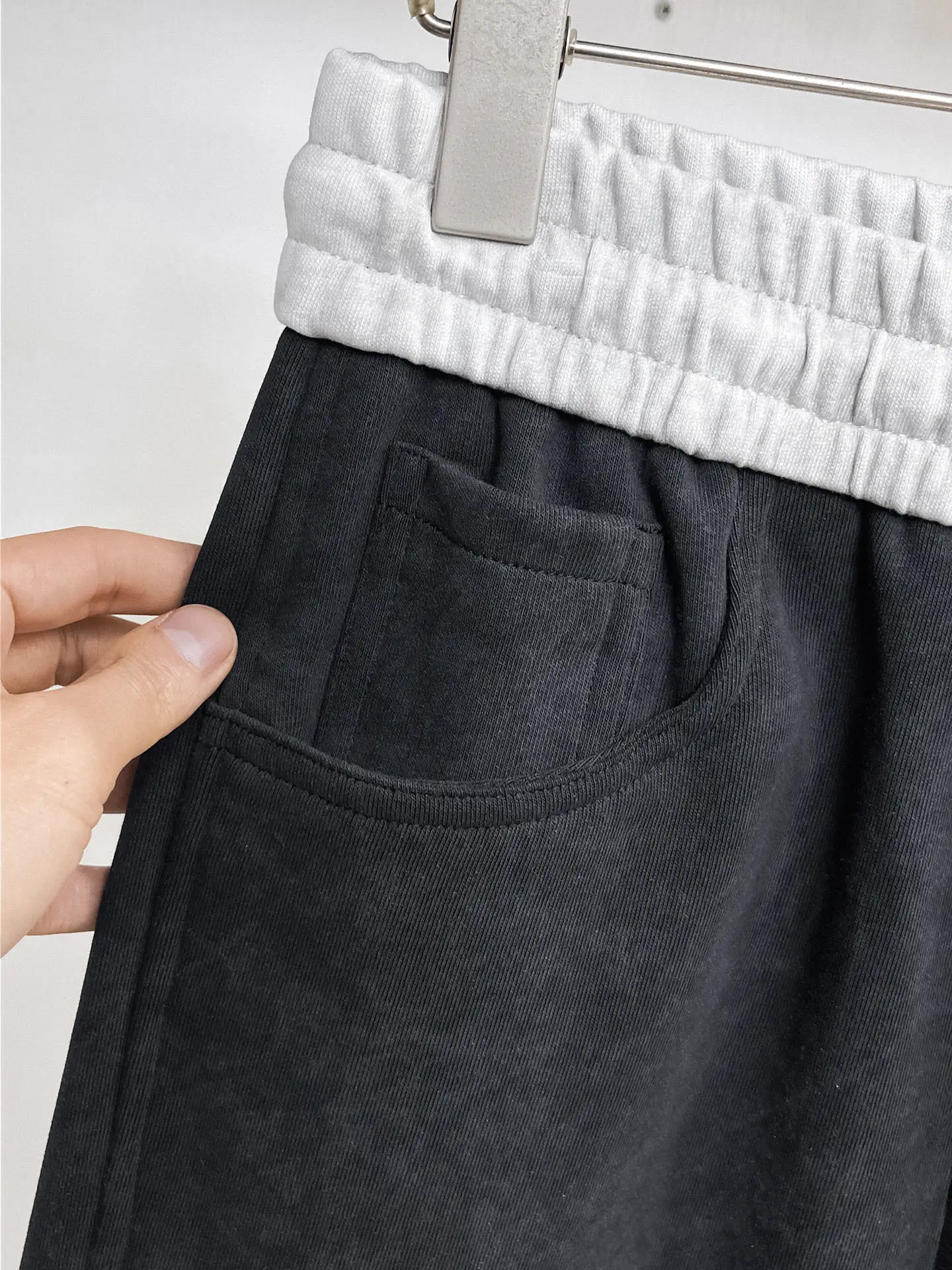 Logo-Print Contrast Waistband Sweatpants D29015011 — view 8