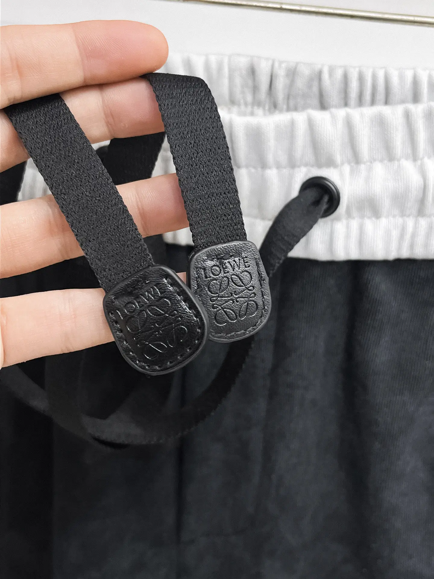 Logo-Print Contrast Waistband Sweatpants D29015011 — view 11