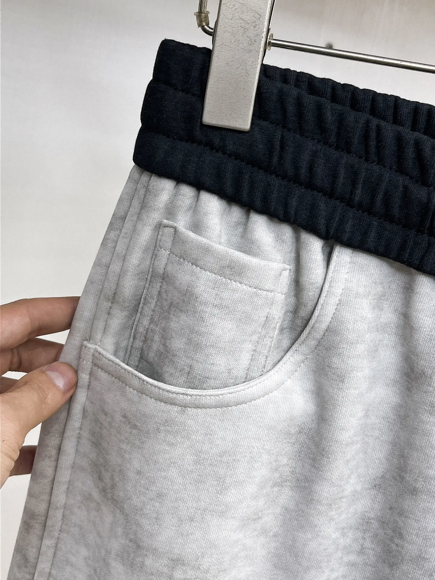 Logo-Print Acid-Wash Sweatpants D29015010 — view 7