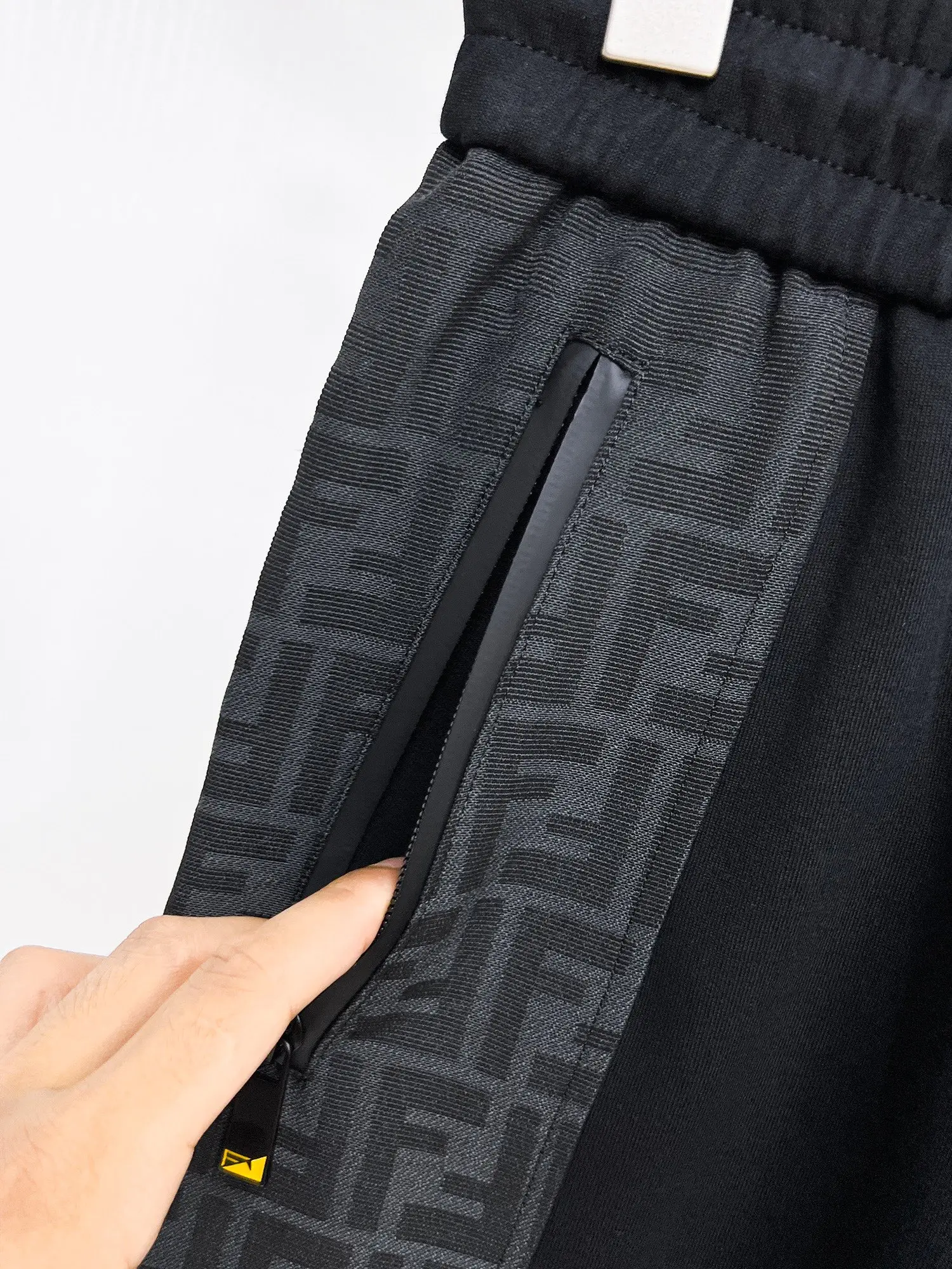 FF Monogram Panel Sweatpants D29014917 — view 4