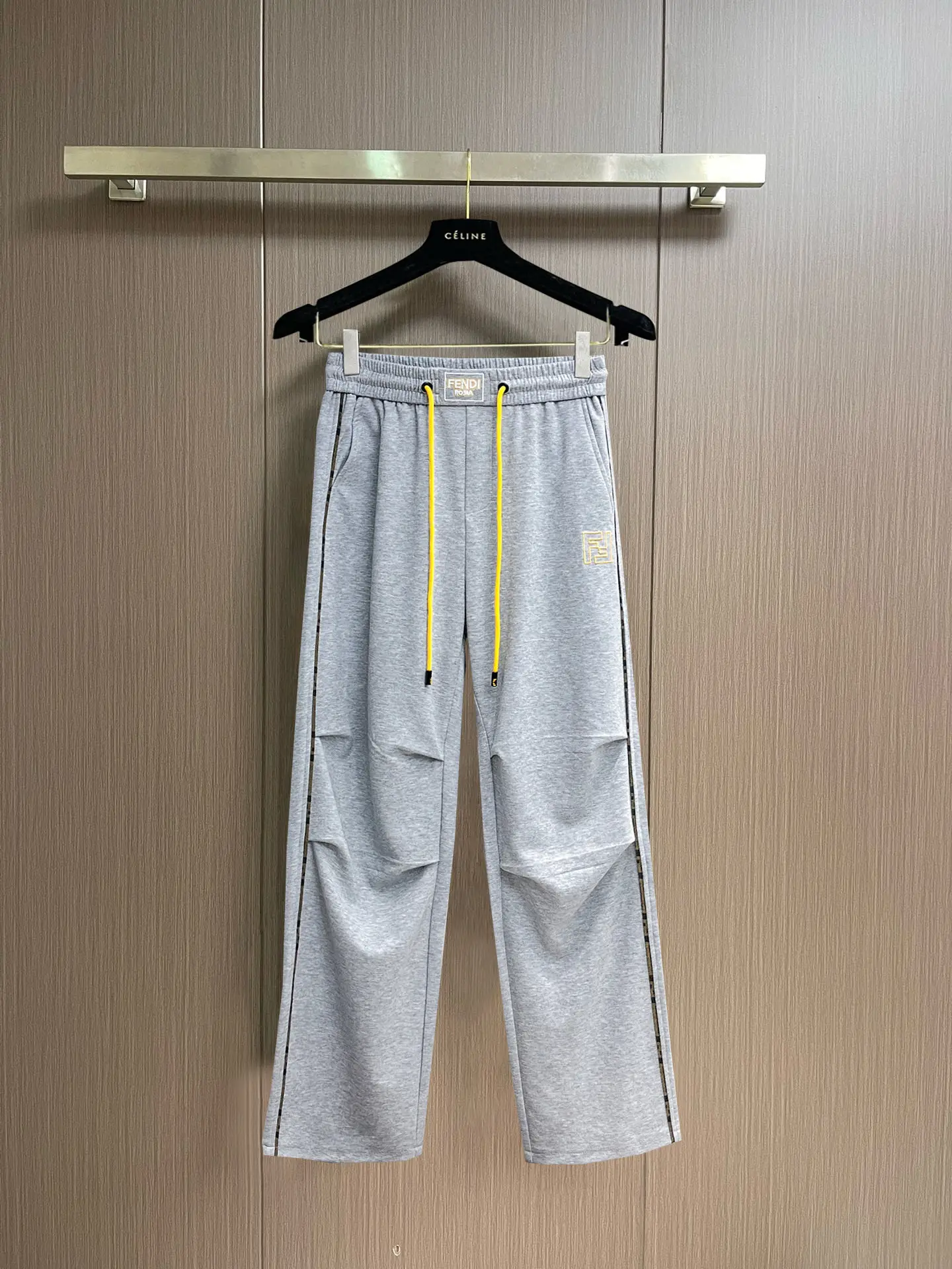Logo-Embroidered Cotton-Blend Sweatpants D29015030