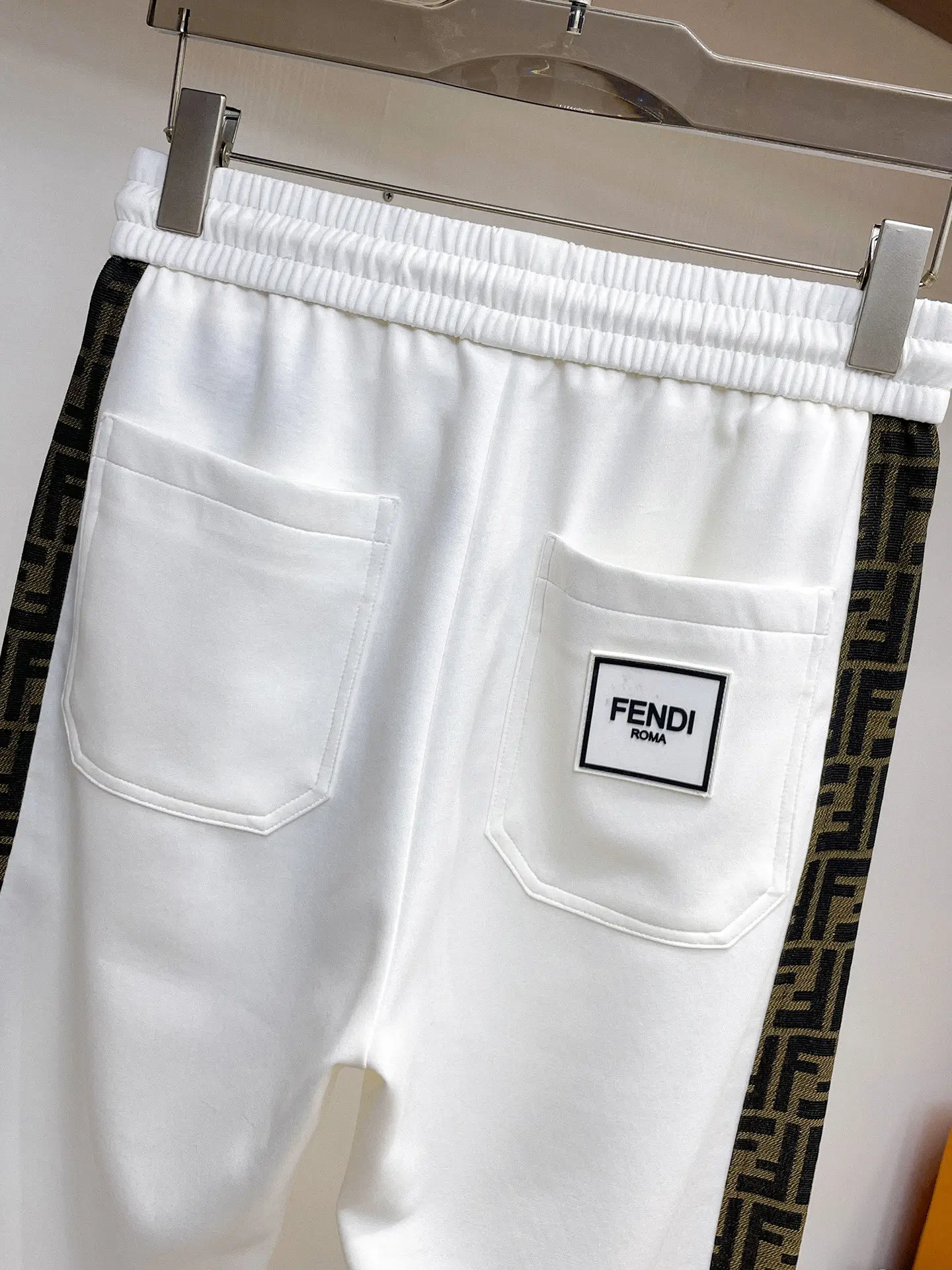Logo-Print Side-Stripe Sweatpants D29015012 — view 8