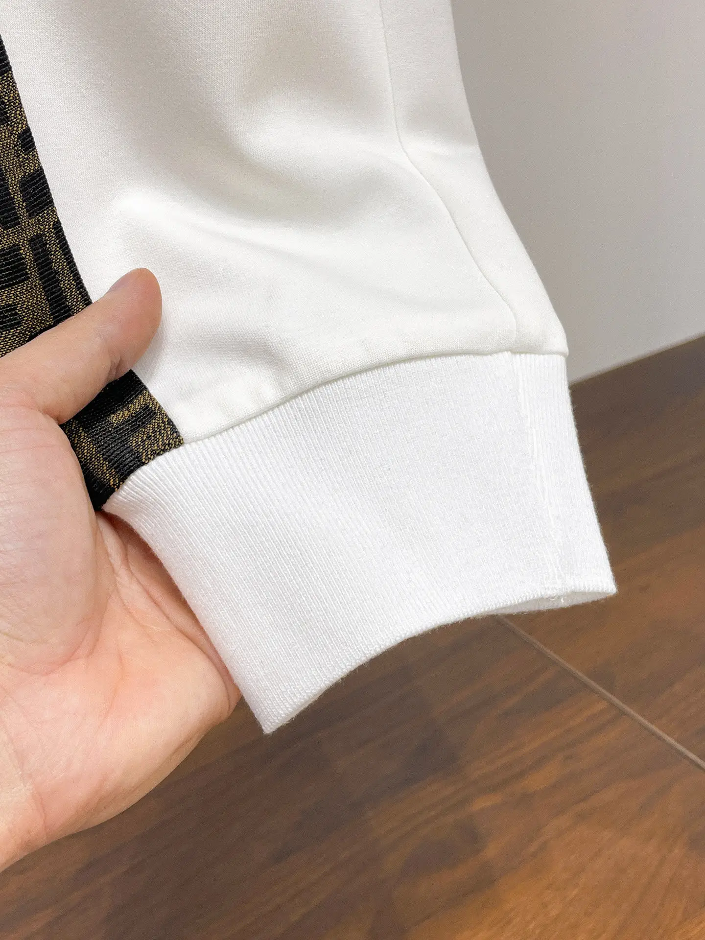 Logo-Print Side-Stripe Sweatpants D29015012 — view 11