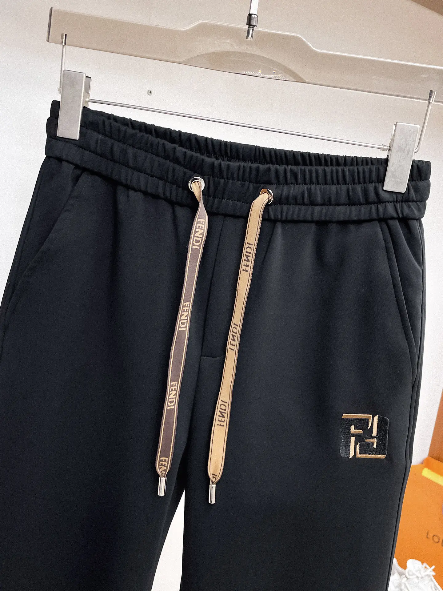 Logo-Embroidered Cotton-Blend Sweatpants D29015017 — view 3