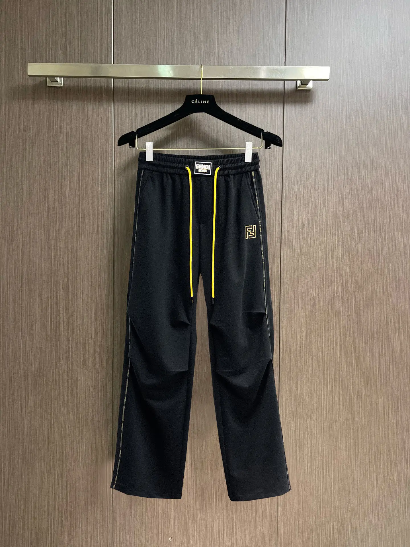 Logo-Embroidered Drawstring Sweatpants D29015031