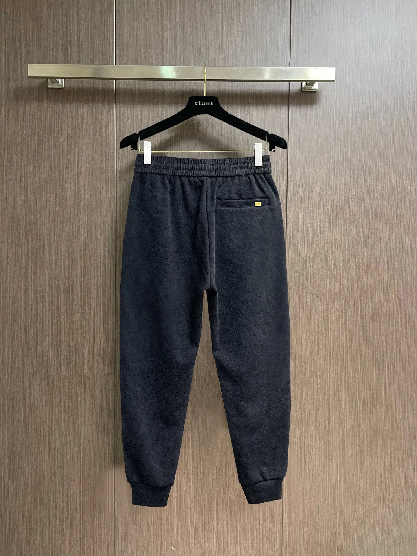 Logo-Panelled Tapered Sweatpants D29015026 — view 2