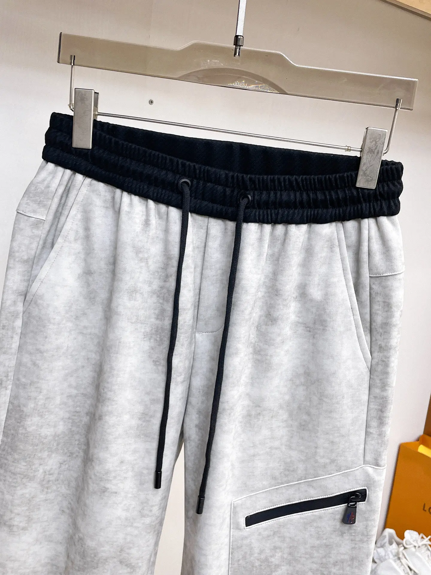 Logo-Patch Tapered Sweatpants D29015008 — view 3