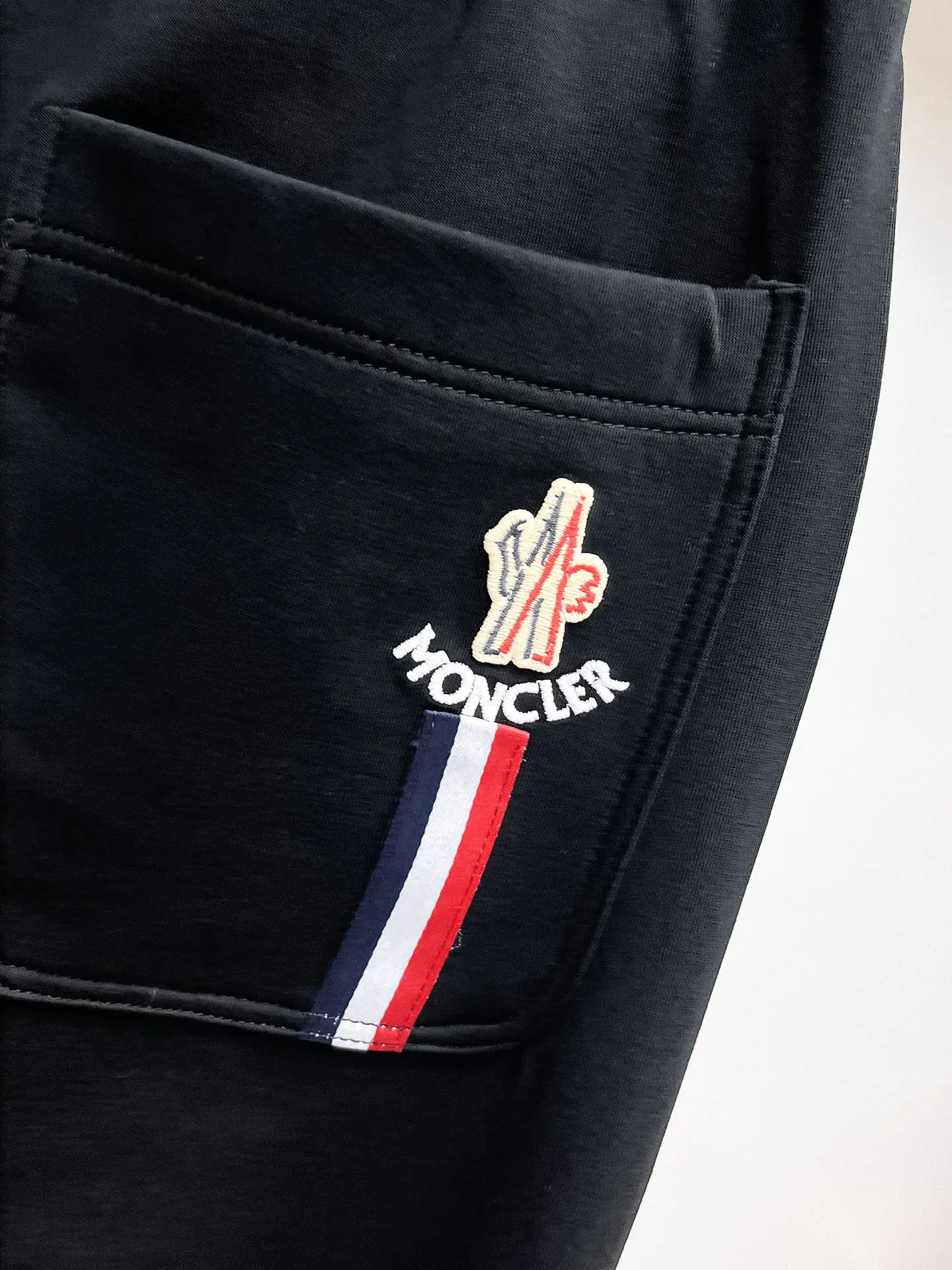 Logo-Print Tapered Cotton-Blend Sweatpants D29015038 — view 11