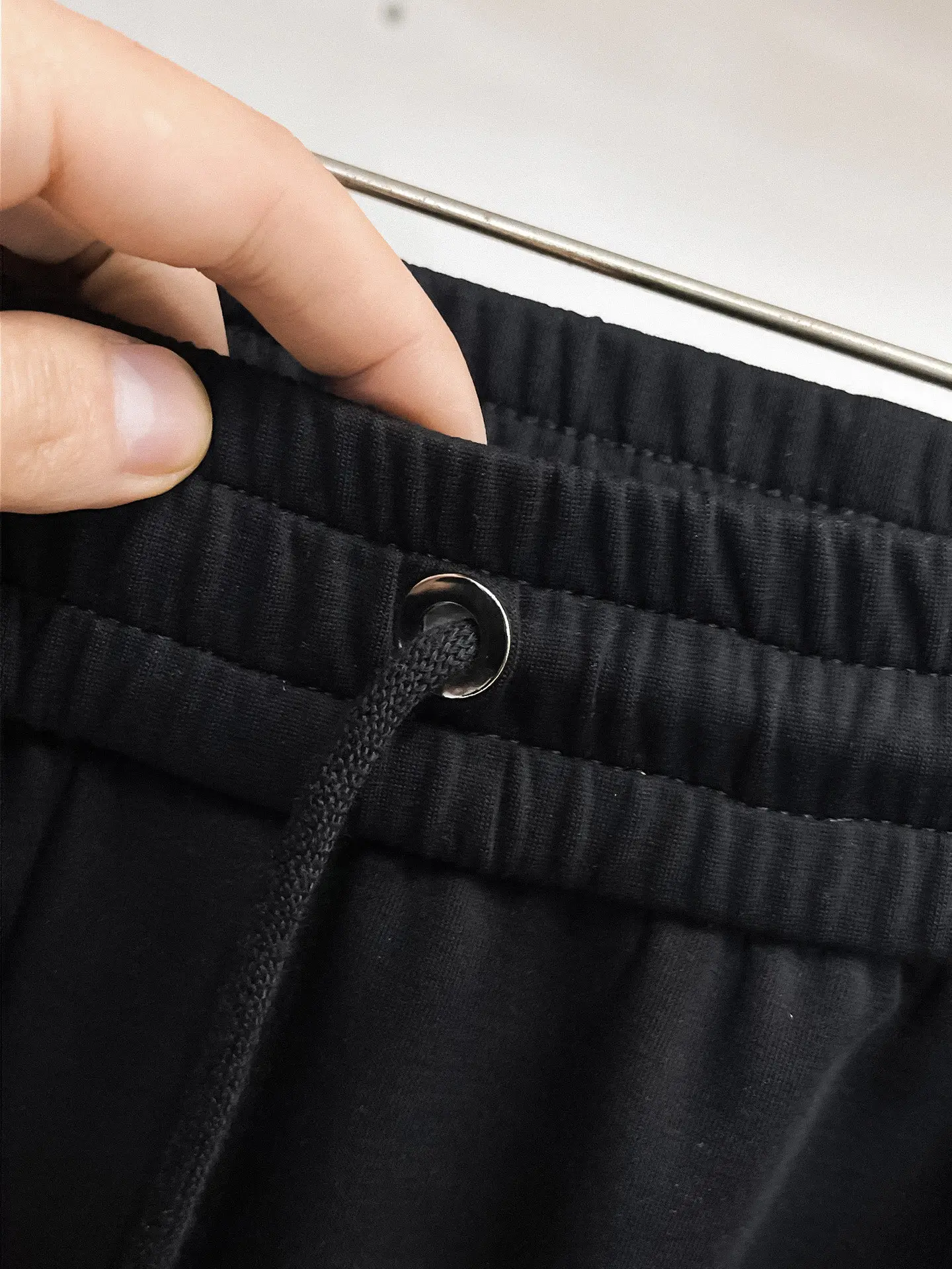Logo-Appliquéd Tapered Sweatpants D29015035 — view 7