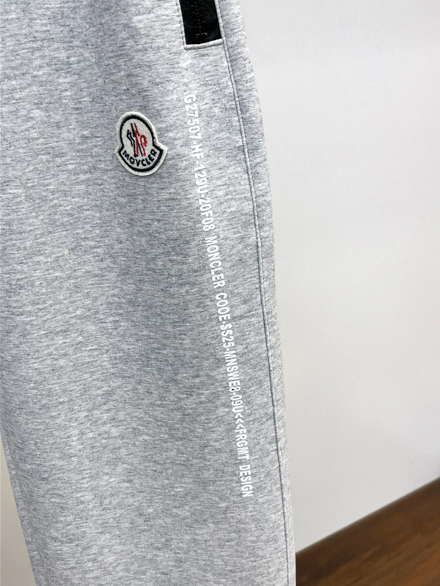 Logo-Patch Cotton-Blend Sweatpants D29015034 — view 4