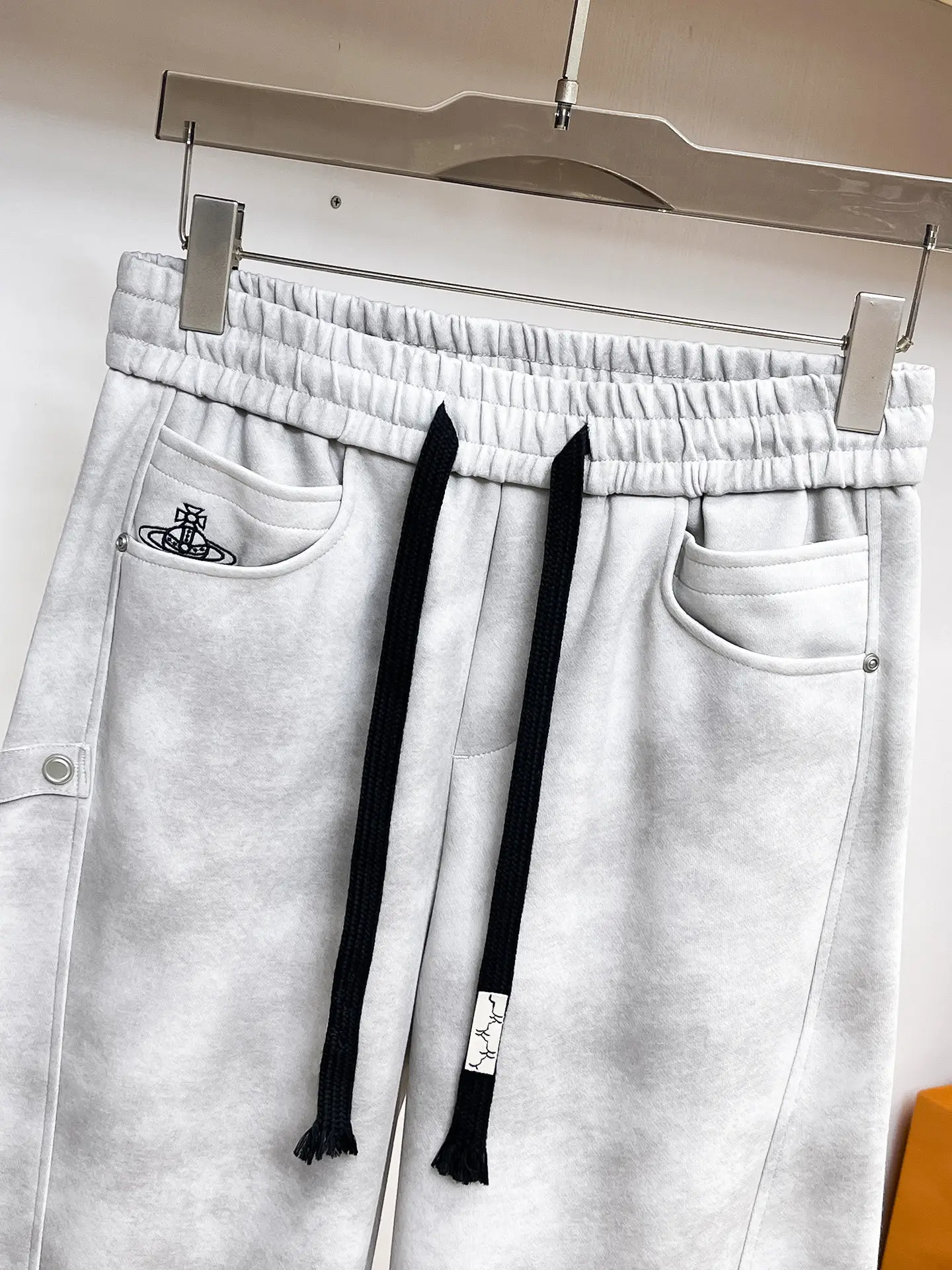 Logo-Embroidered Wide-Leg Sweatpants D29015048 — view 3