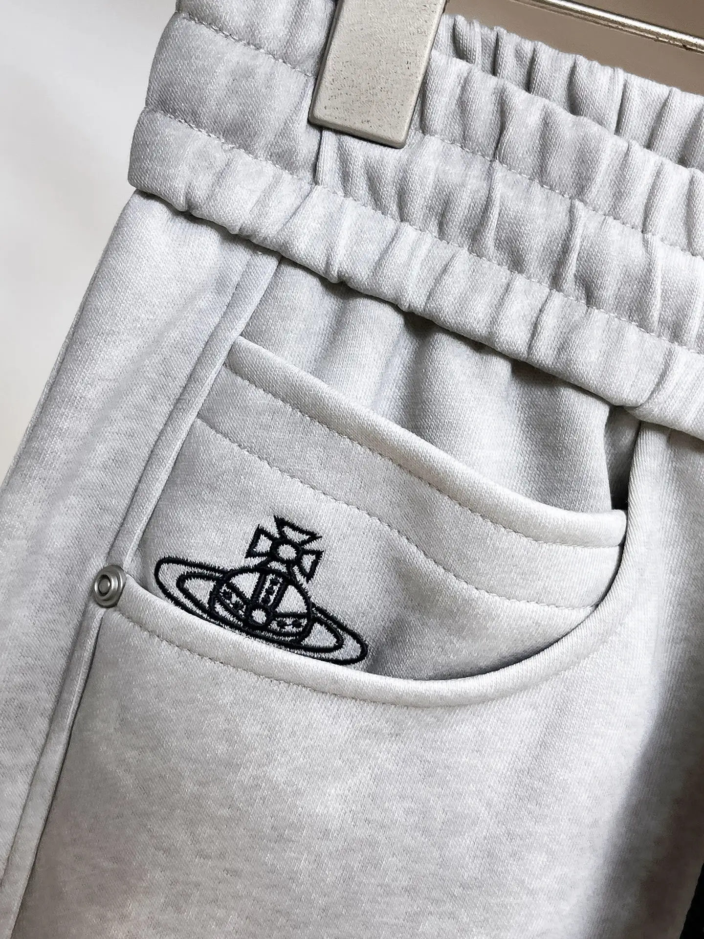 Logo-Embroidered Wide-Leg Sweatpants D29015048 — view 4