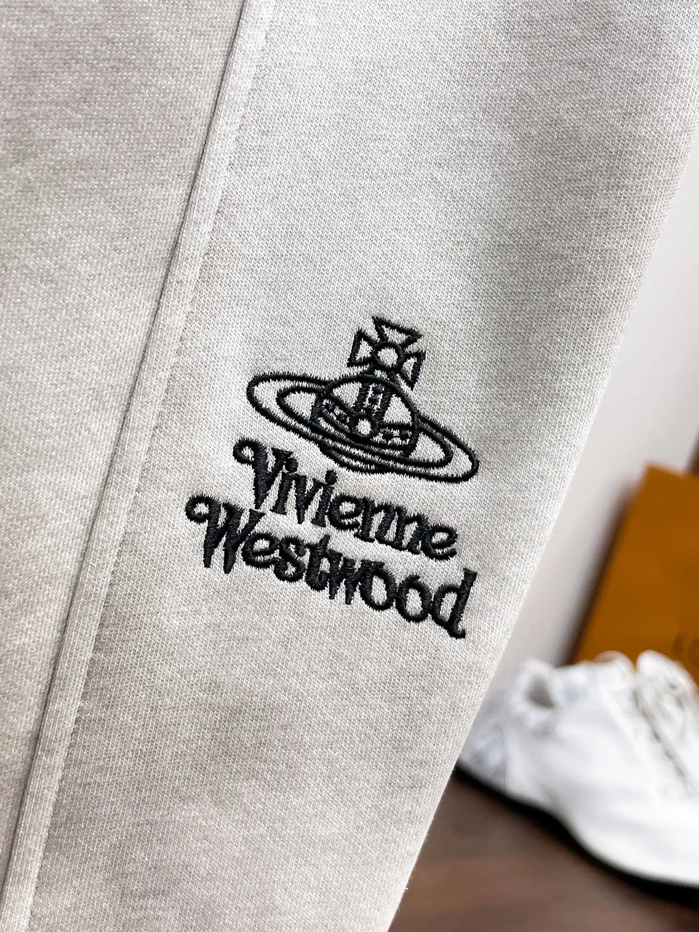 Logo-Embroidered Wide-Leg Sweatpants D29015048 — view 5
