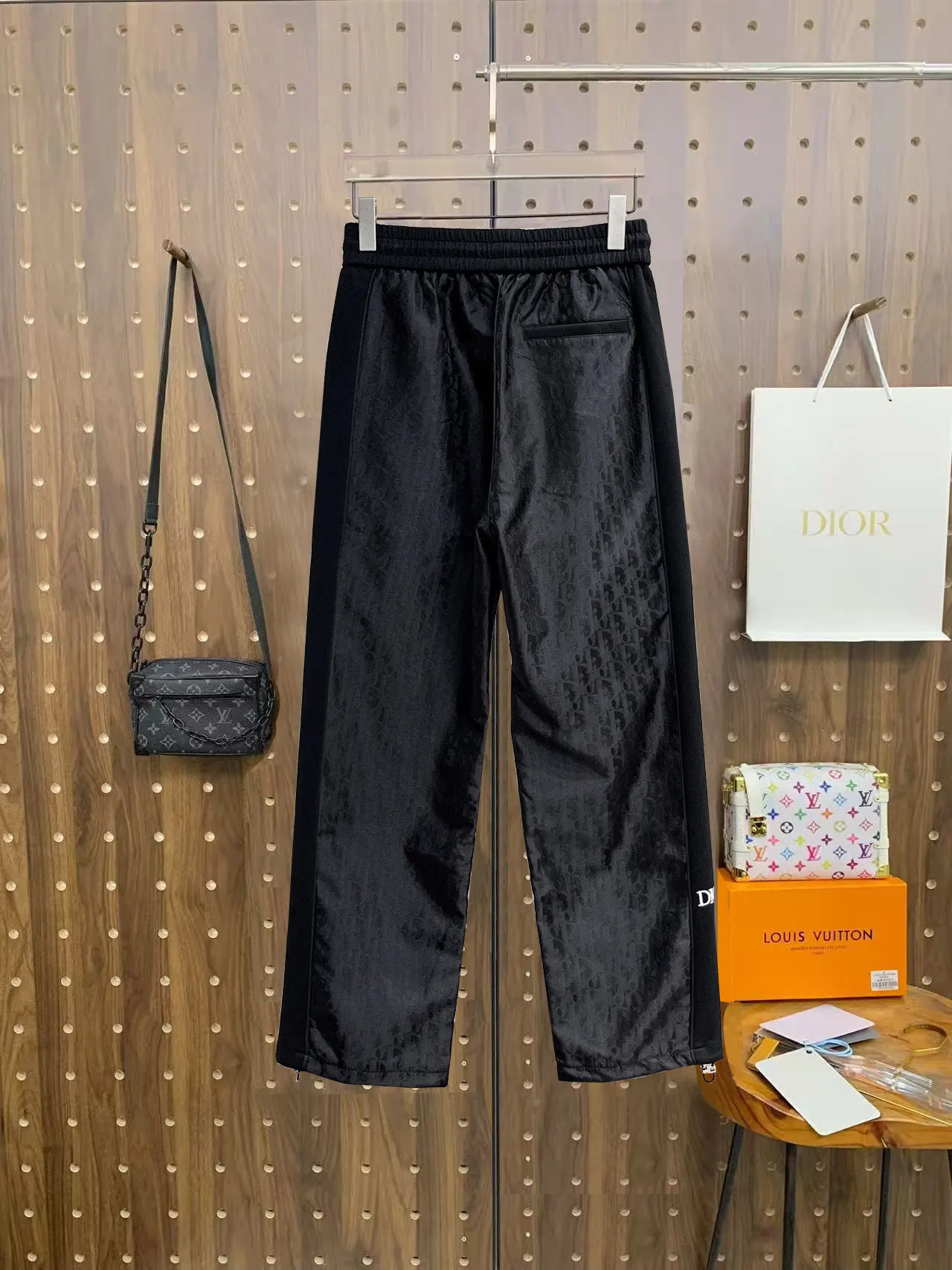 Oblique Jacquard Drawstring Track Pants D29015040 — view 2