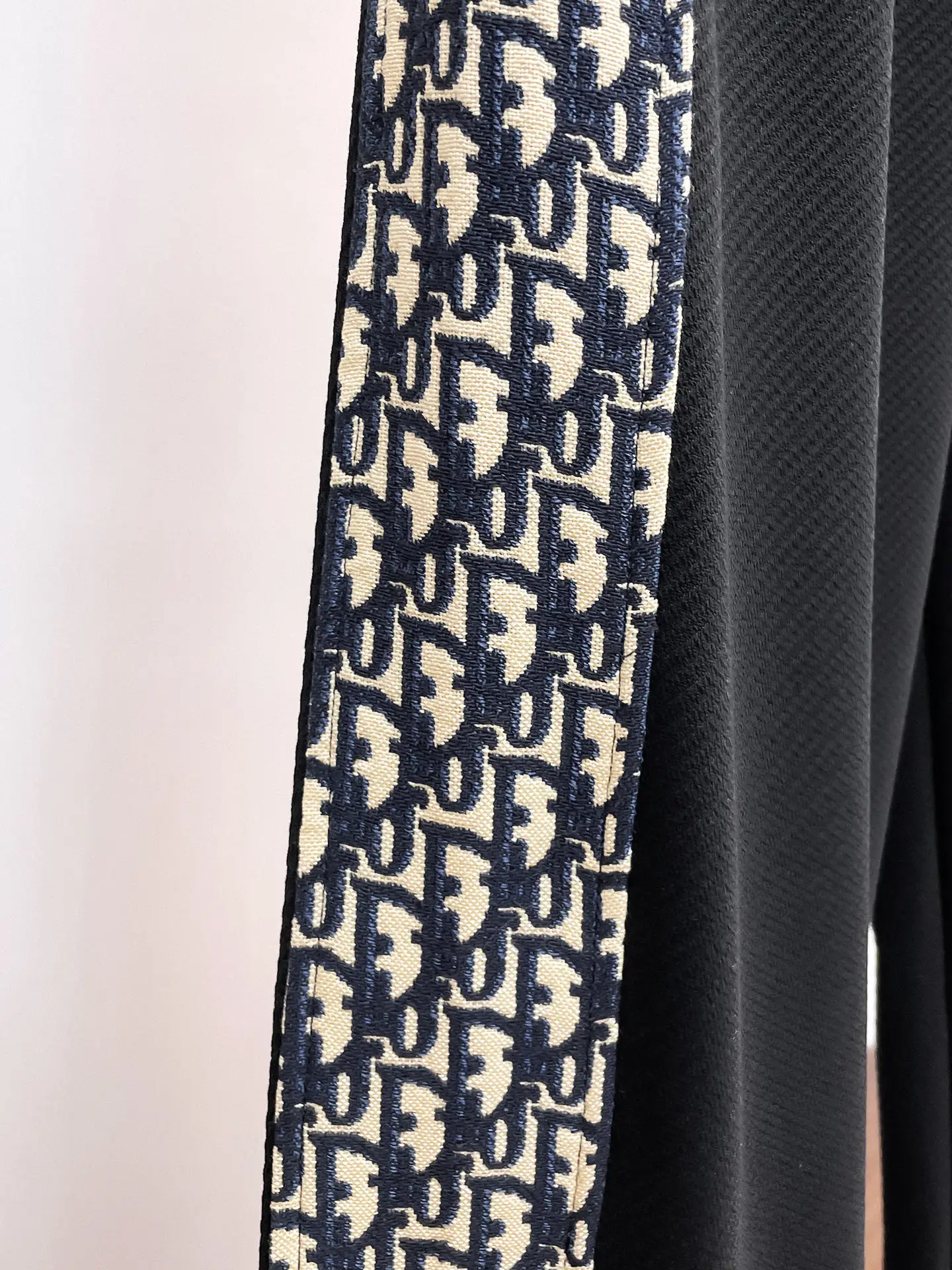 Oblique Logo Panel Track Pants D29015042 — view 8