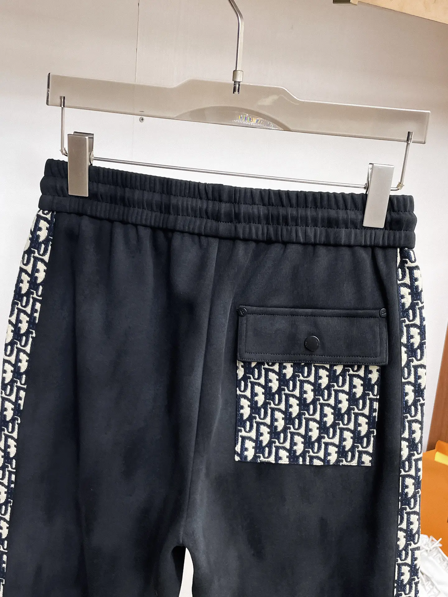 Oblique Logo Taped Sweatpants D29014984 — view 9