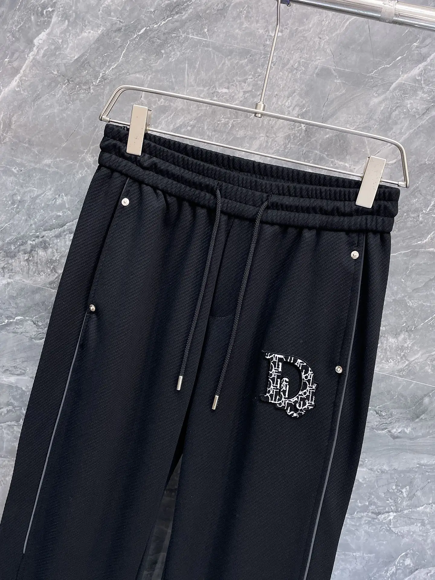 Logo-Appliqué Textured Track Pants D29014902 — view 3