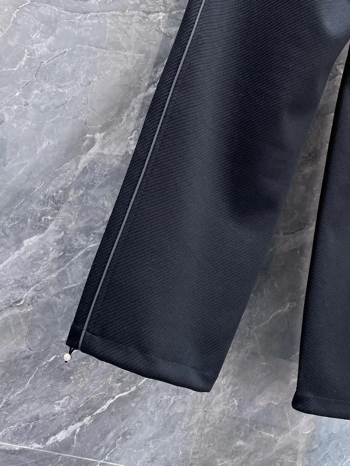 Logo-Appliqué Textured Track Pants D29014902 — view 9