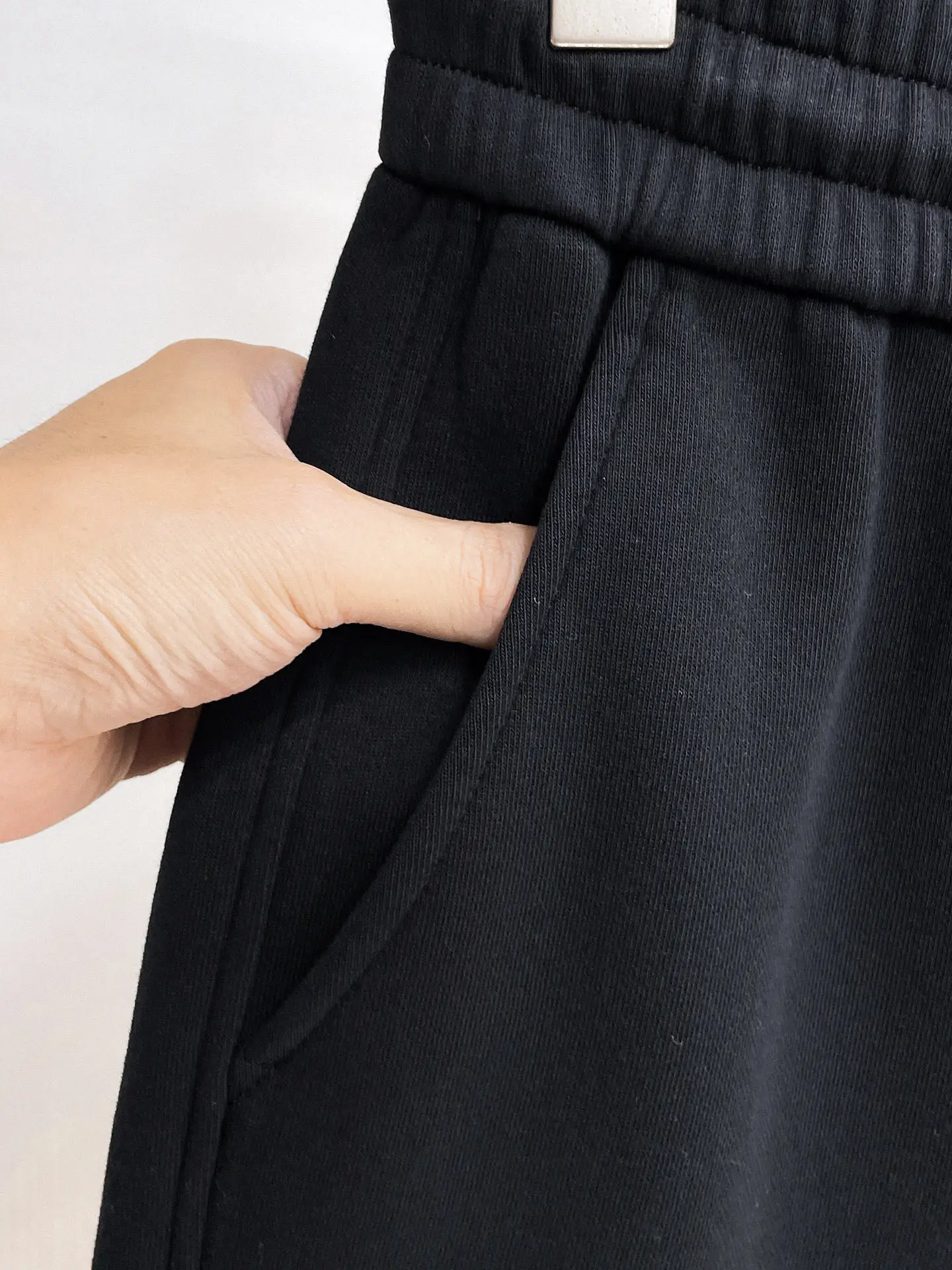 Maison Margiela Logo-Appliqué Cotton-Blend Sweatpants D29015051 — view 9