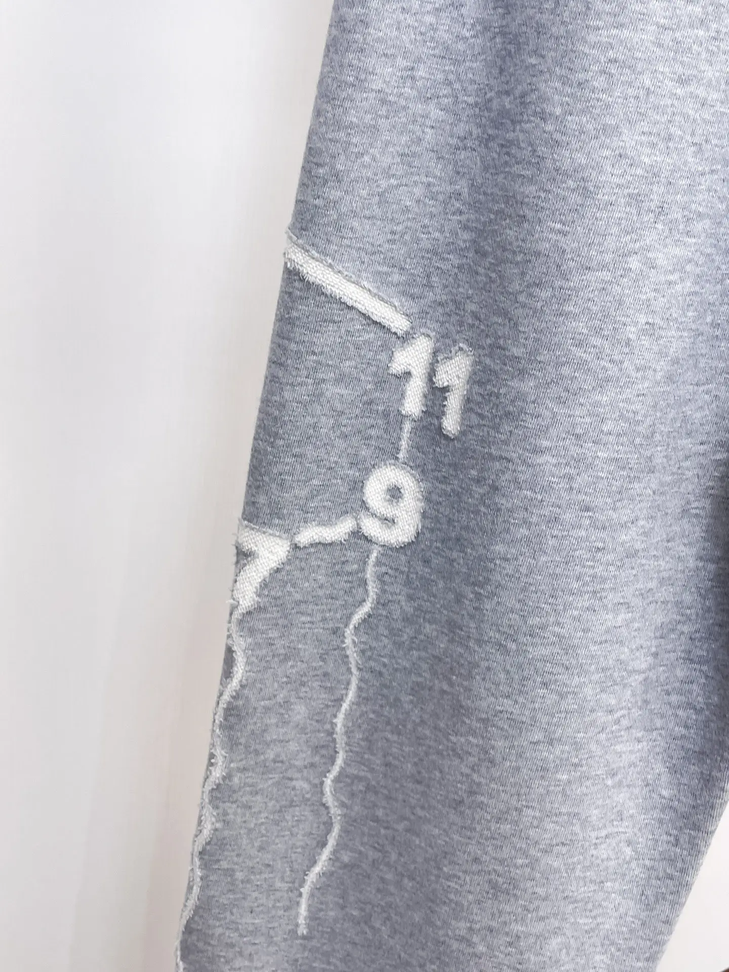 Maison Margiela Logo Graphic Sweatpants D29015050 — view 8