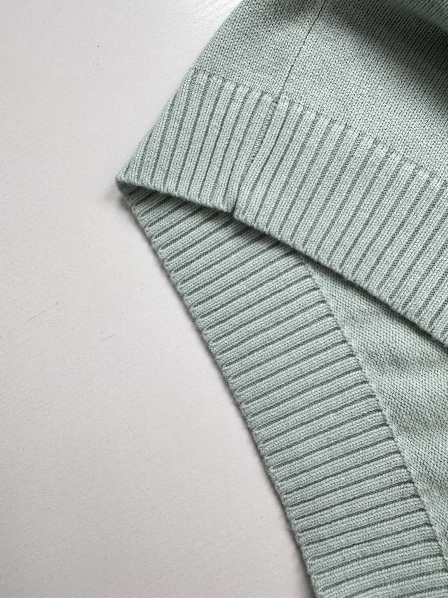 Wool-Blend Roll-Neck Sweater with Pocket Detail D29018717 — view 5