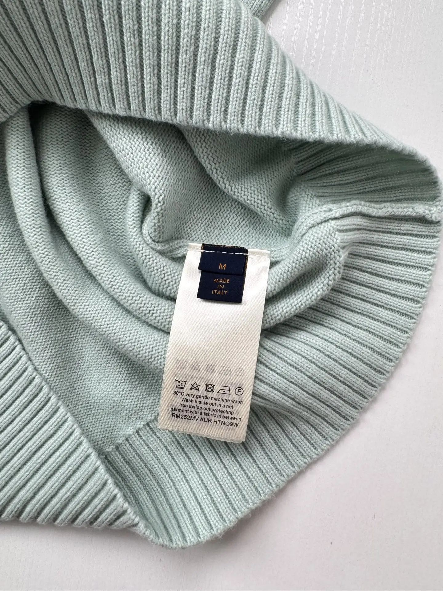 Wool-Blend Roll-Neck Sweater with Pocket Detail D29018717 — view 7