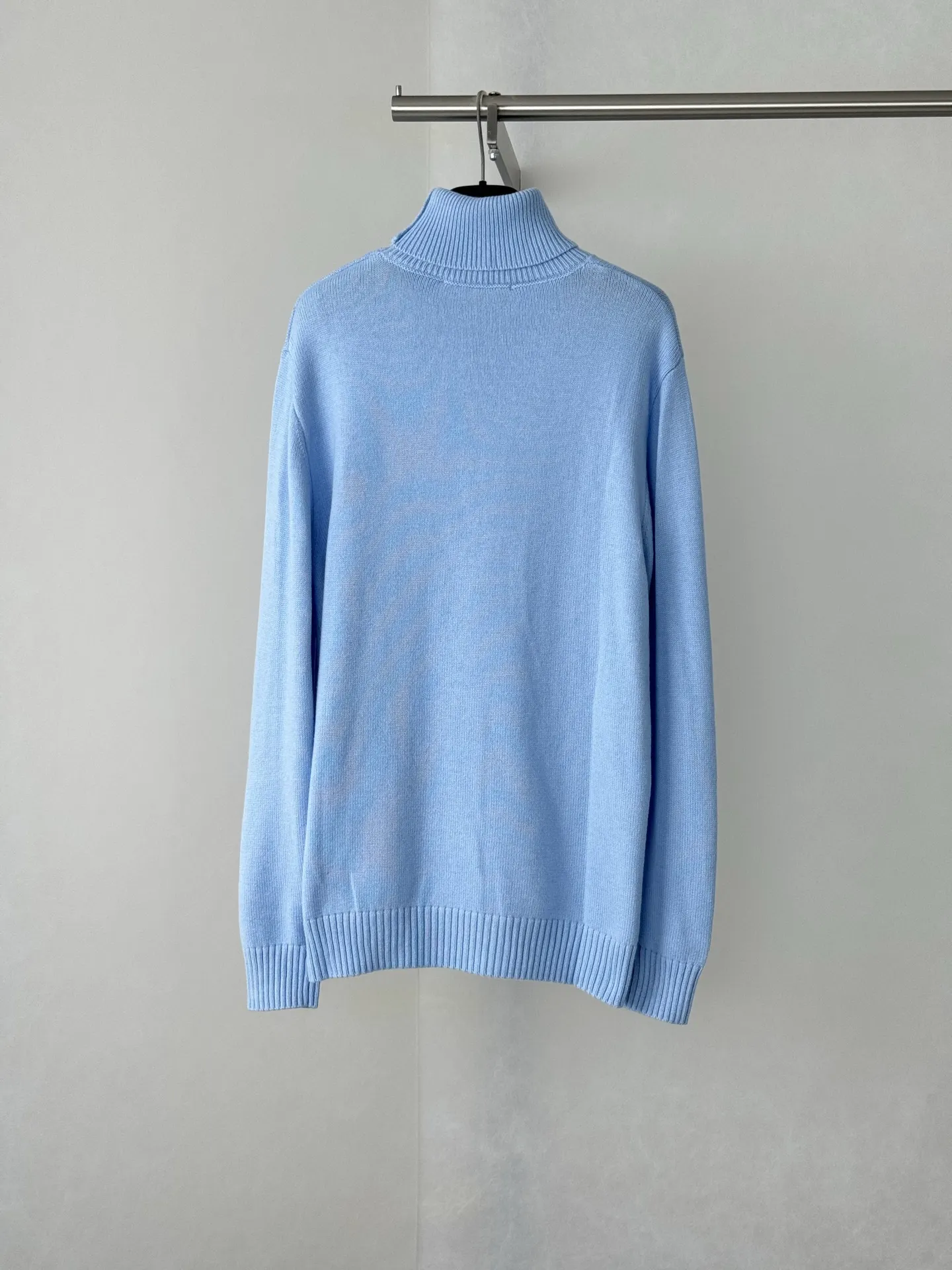 Wool-Blend Roll-Neck Sweater with Pocket Detail D29018716 — view 2