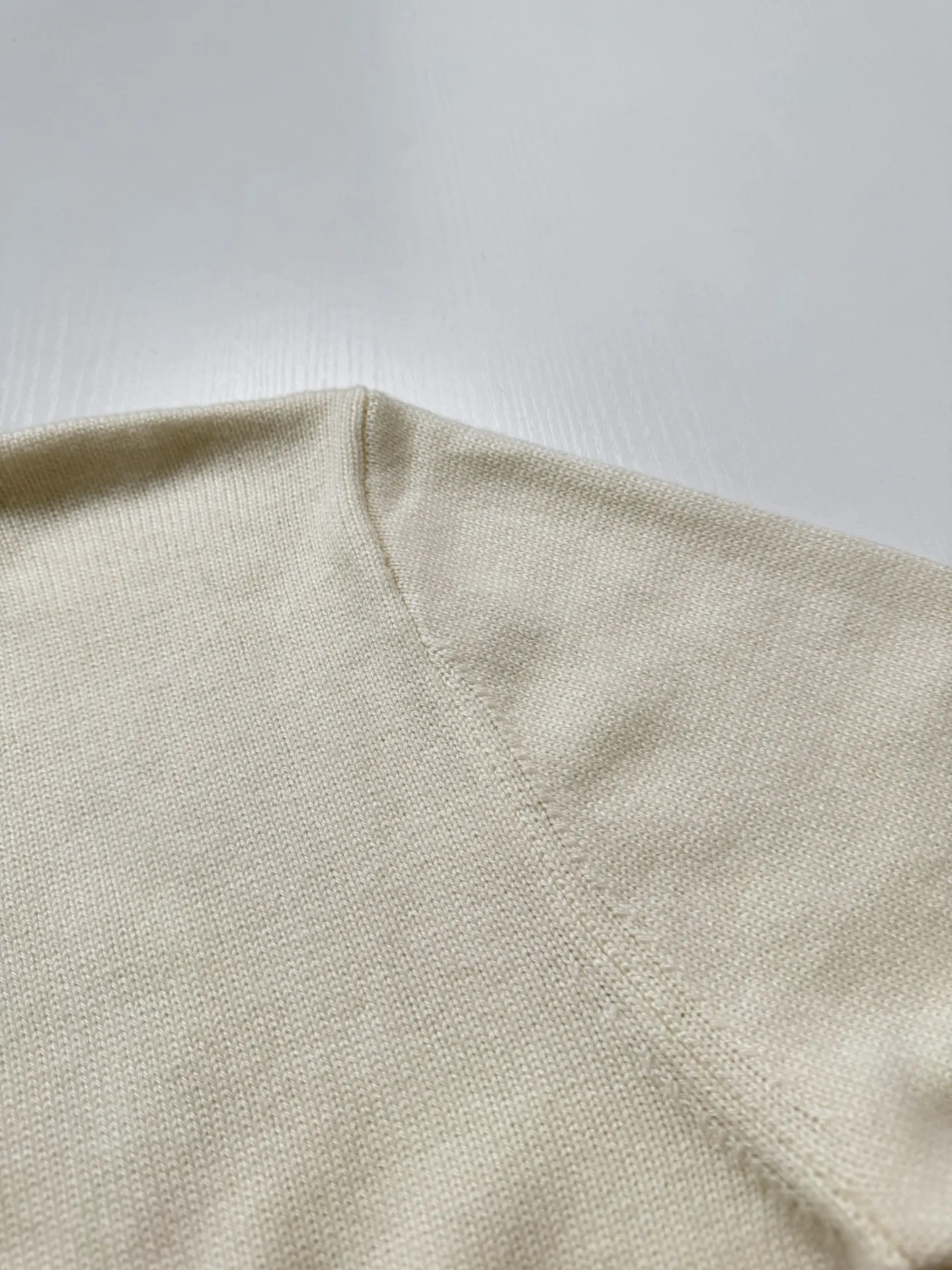 Wool-Blend Roll-Neck Sweater with Pocket Detail D29018718 — view 9