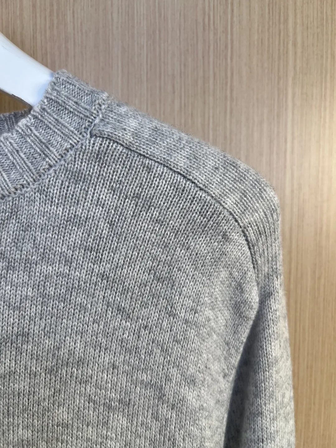 Logo Badge Crew-Neck Knit Sweater D29019183 — view 5