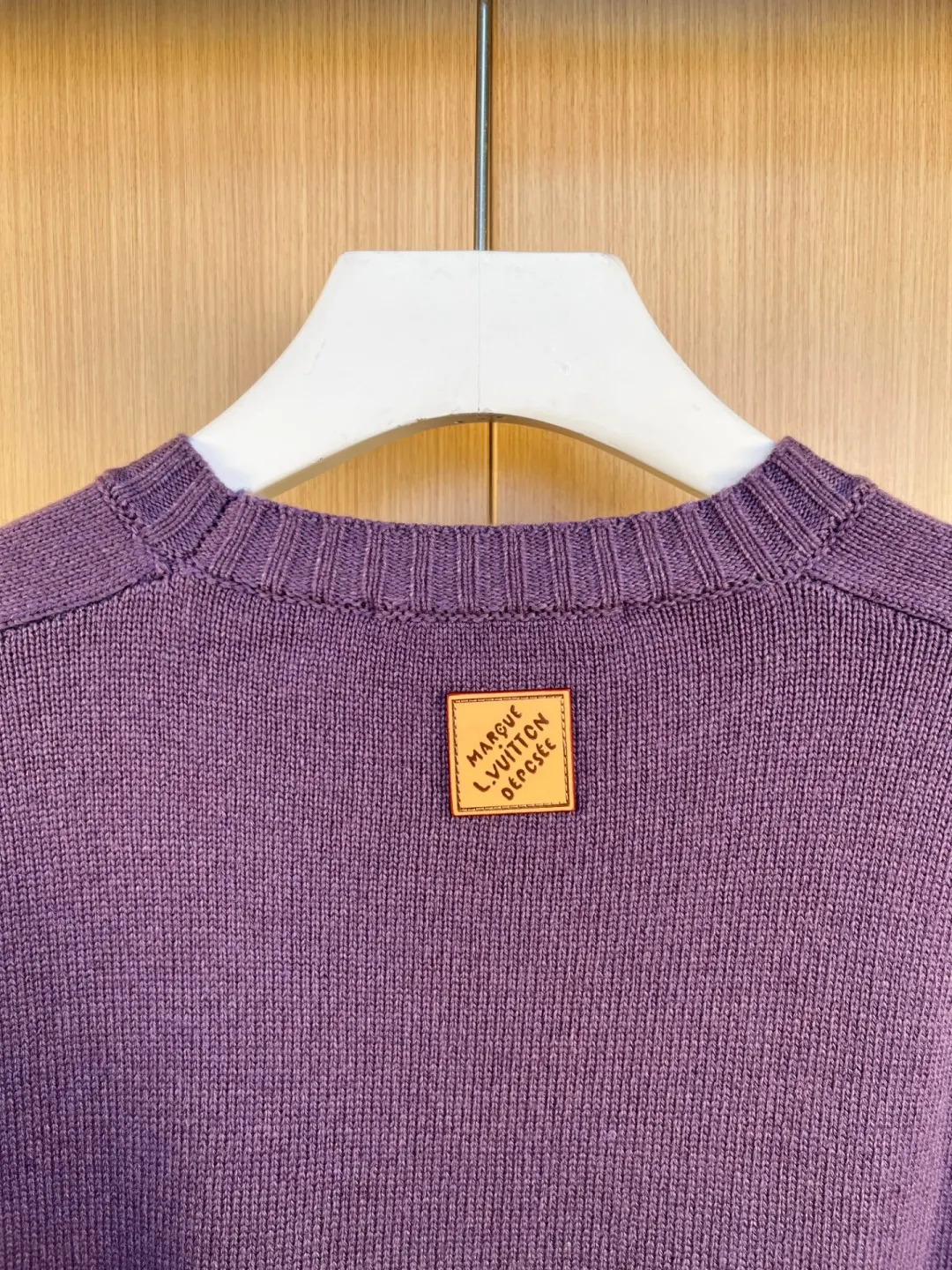 Logo Badge Crew-Neck Knit Sweater D29019181 — view 8