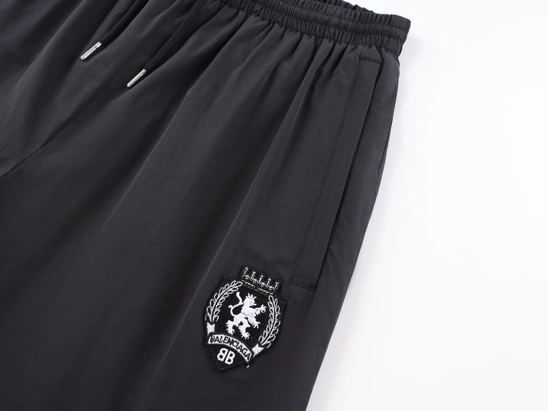 Embroidered Wide-Leg Track Pants D29022469 — view 5