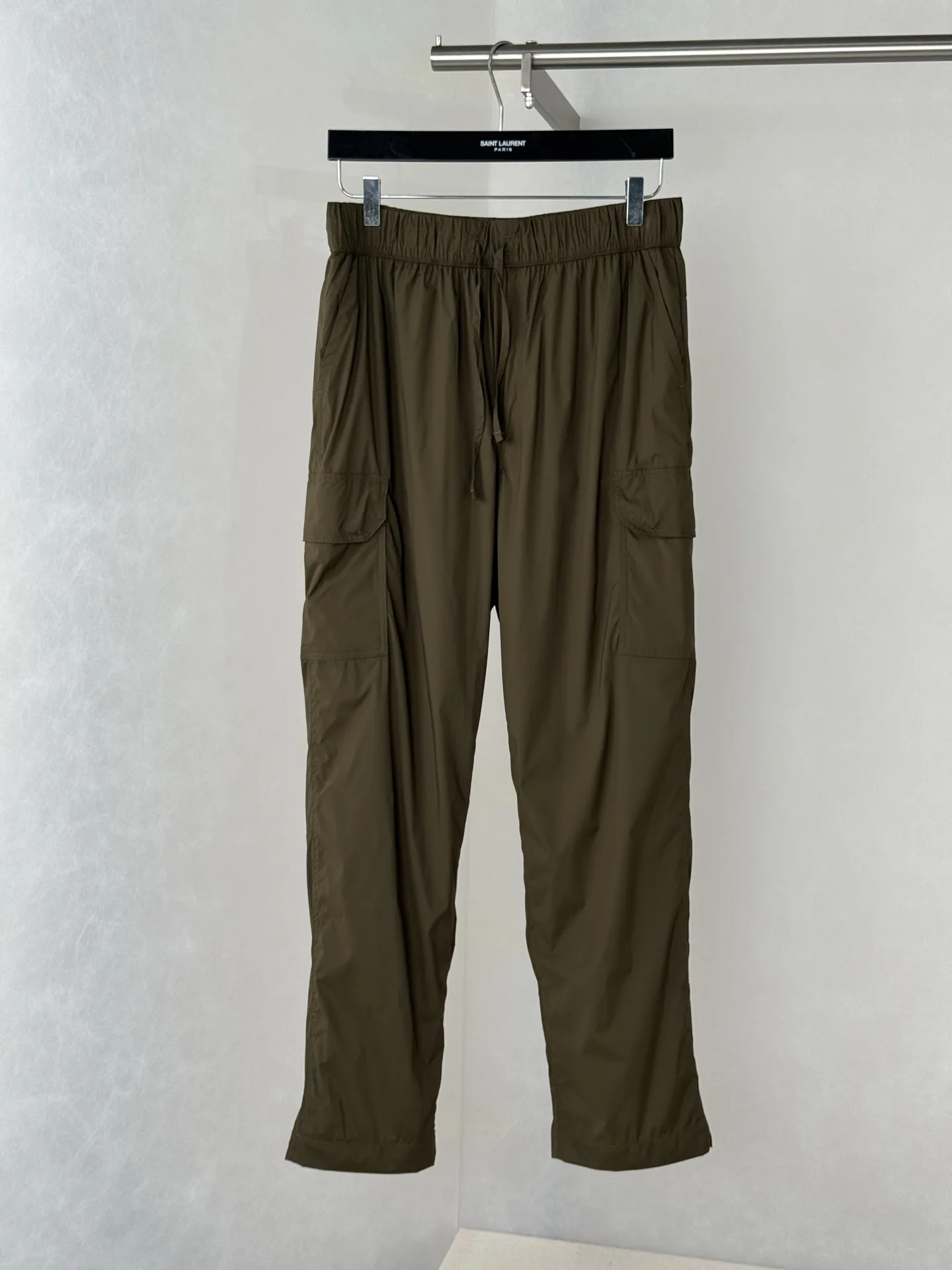 Quick-Dry Nylon Cargo Trousers D29018690