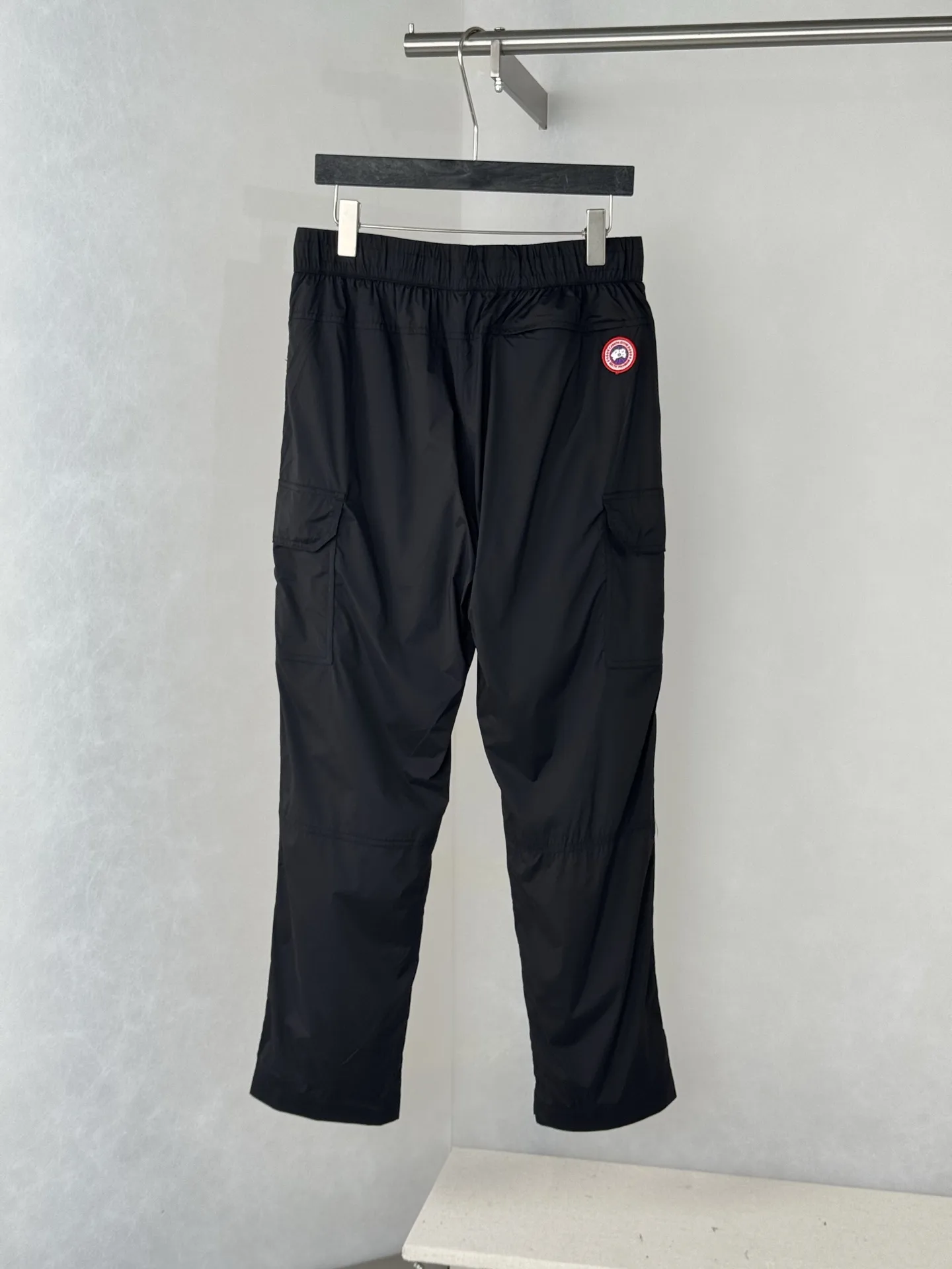 Logo-Patch Quick-Dry Nylon Trousers D29018691 — view 2