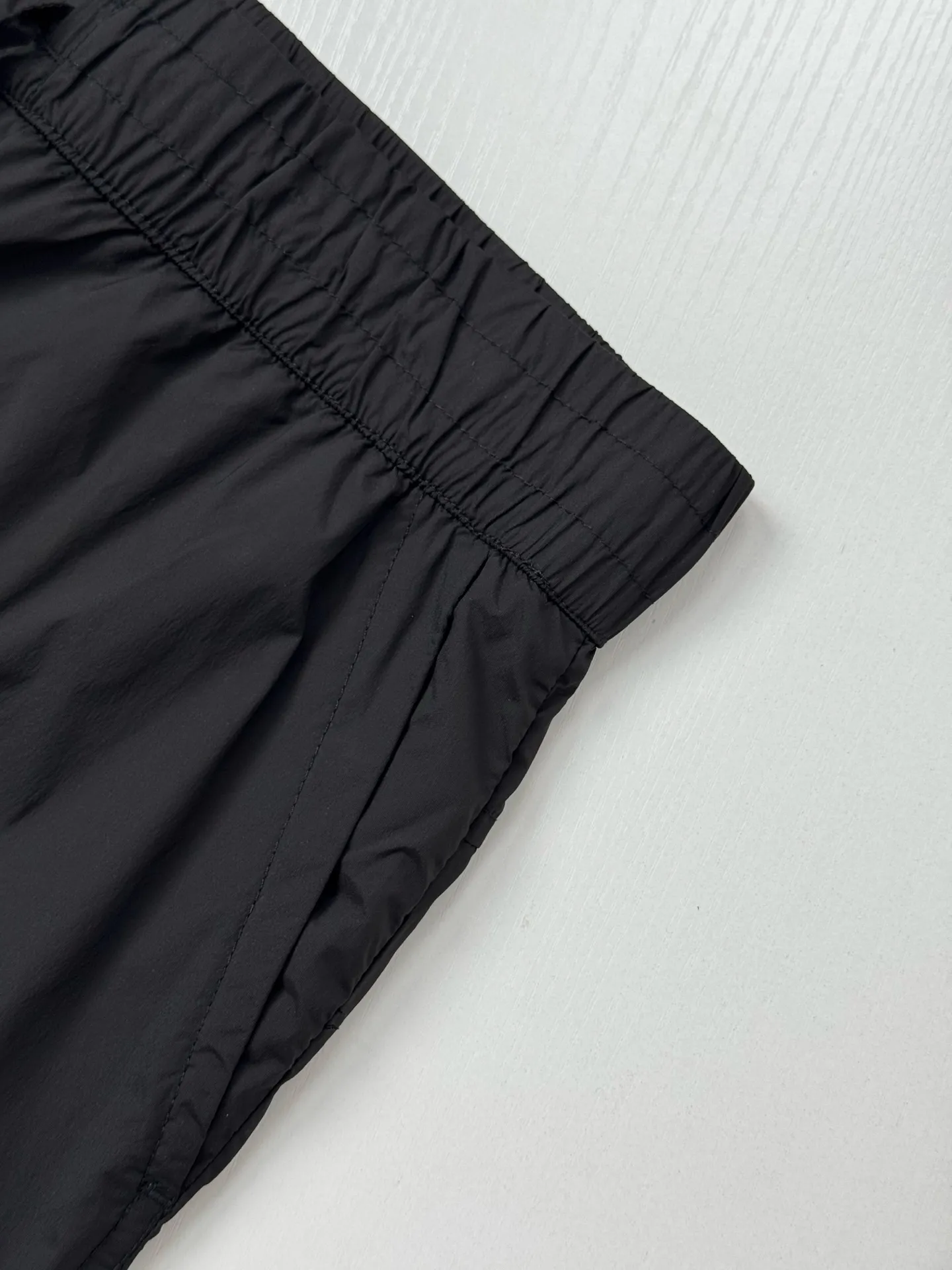 Logo-Patch Quick-Dry Nylon Trousers D29018691 — view 7