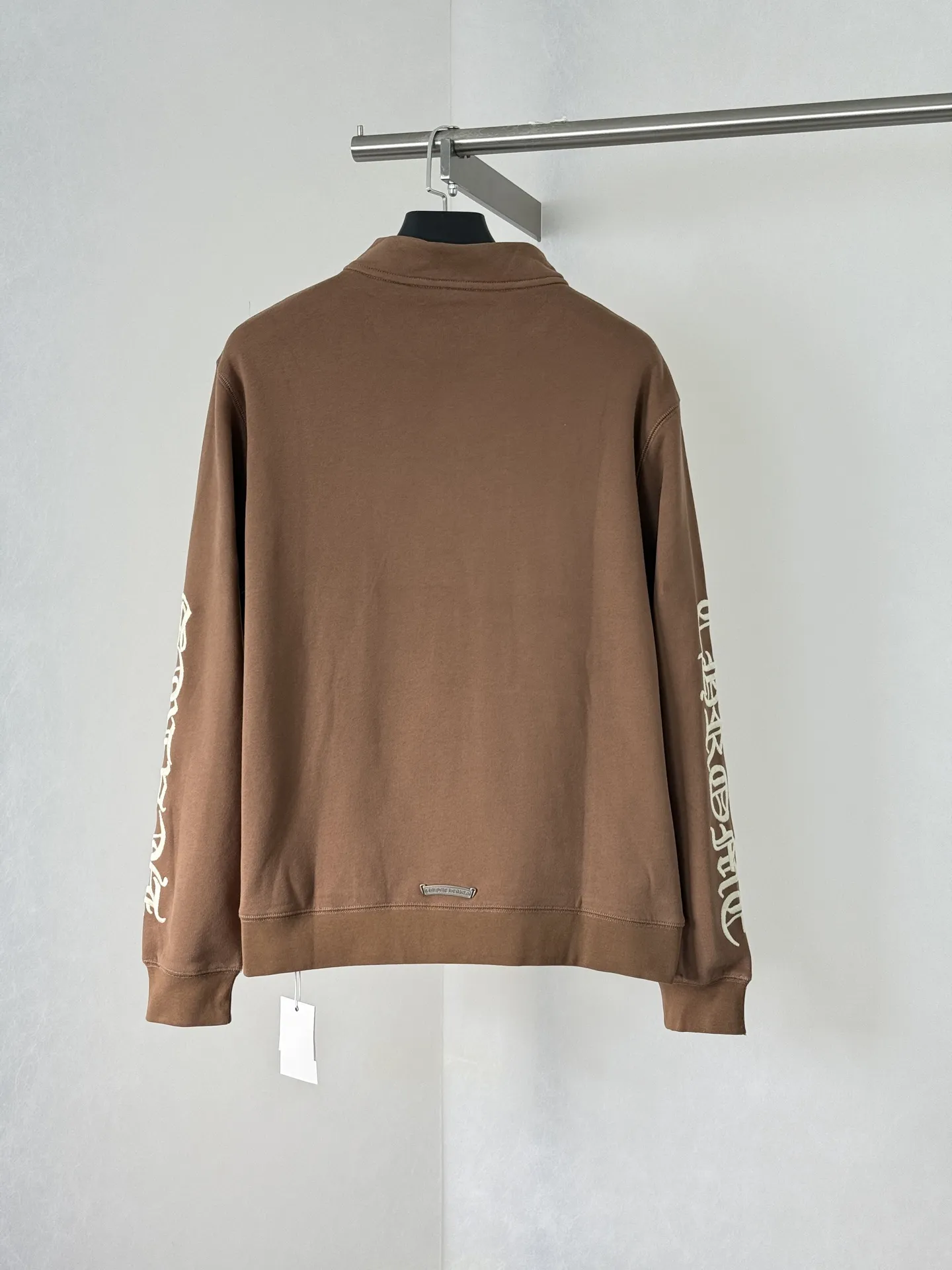 Gothic Script Embroidered Half-Zip Sweatshirt D29021986 — view 2