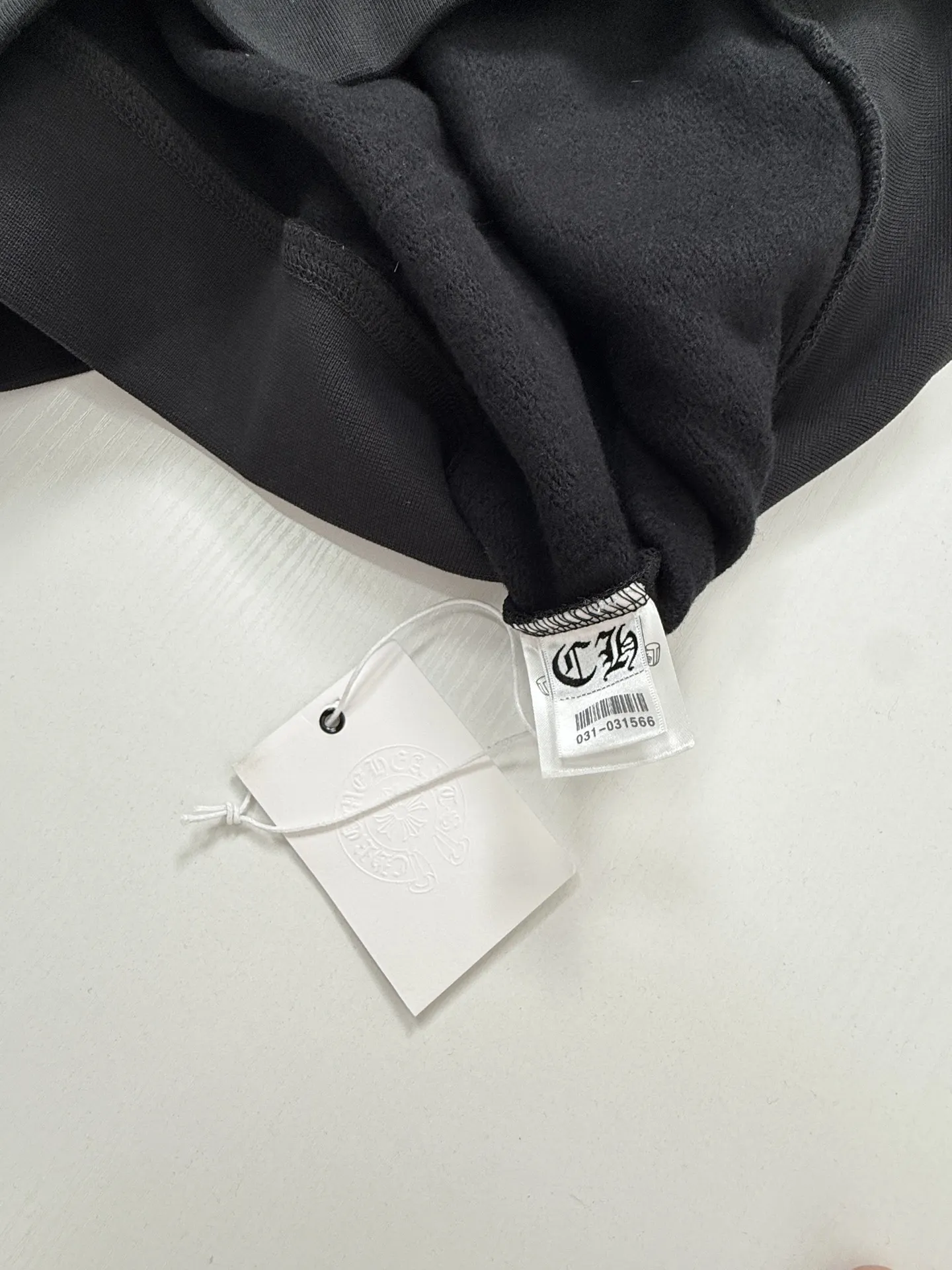 Gothic Script Embroidered Half-Zip Sweatshirt D29021987 — view 11