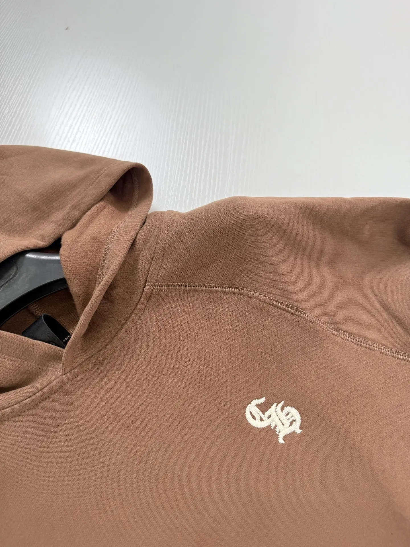Gothic Logo Embroidered Hoodie D29021991 — view 5