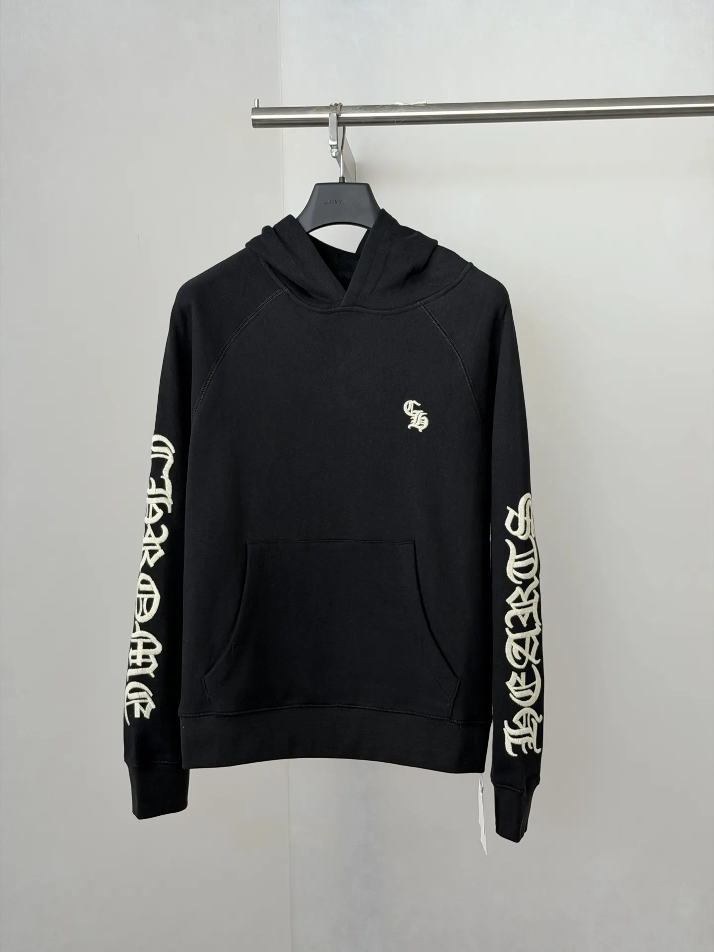 Gothic Script Embroidered Cotton-Blend Hoodie D29021990