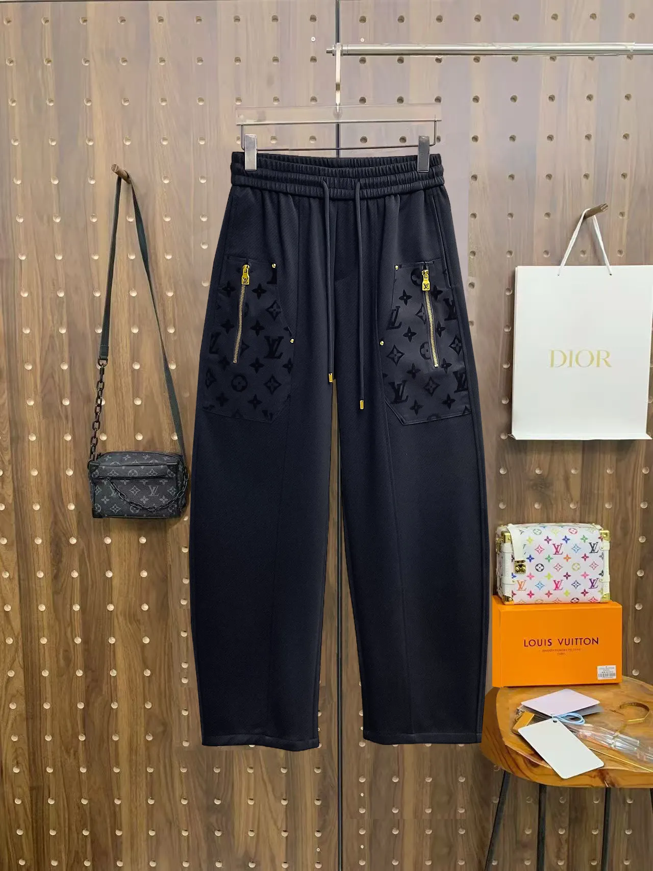 Monogram Pocket Drawstring Sweatpants D29014895