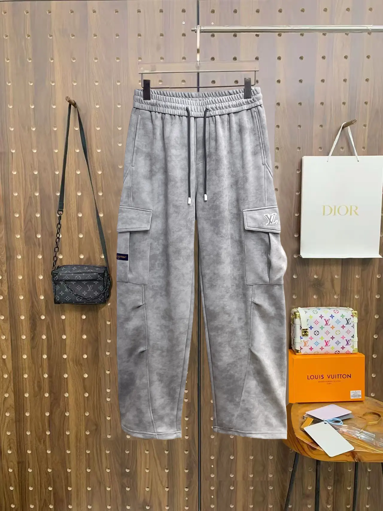 Logo-Embroidered Fleece Cargo Sweatpants D29014877