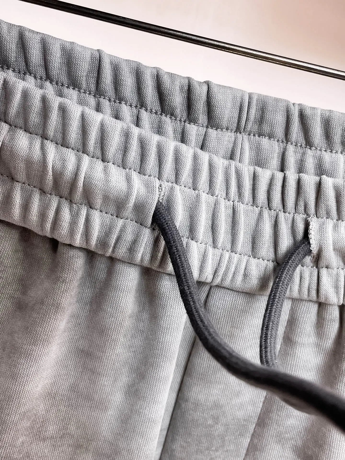 Logo-Embroidered Fleece Cargo Sweatpants D29014877 — view 7