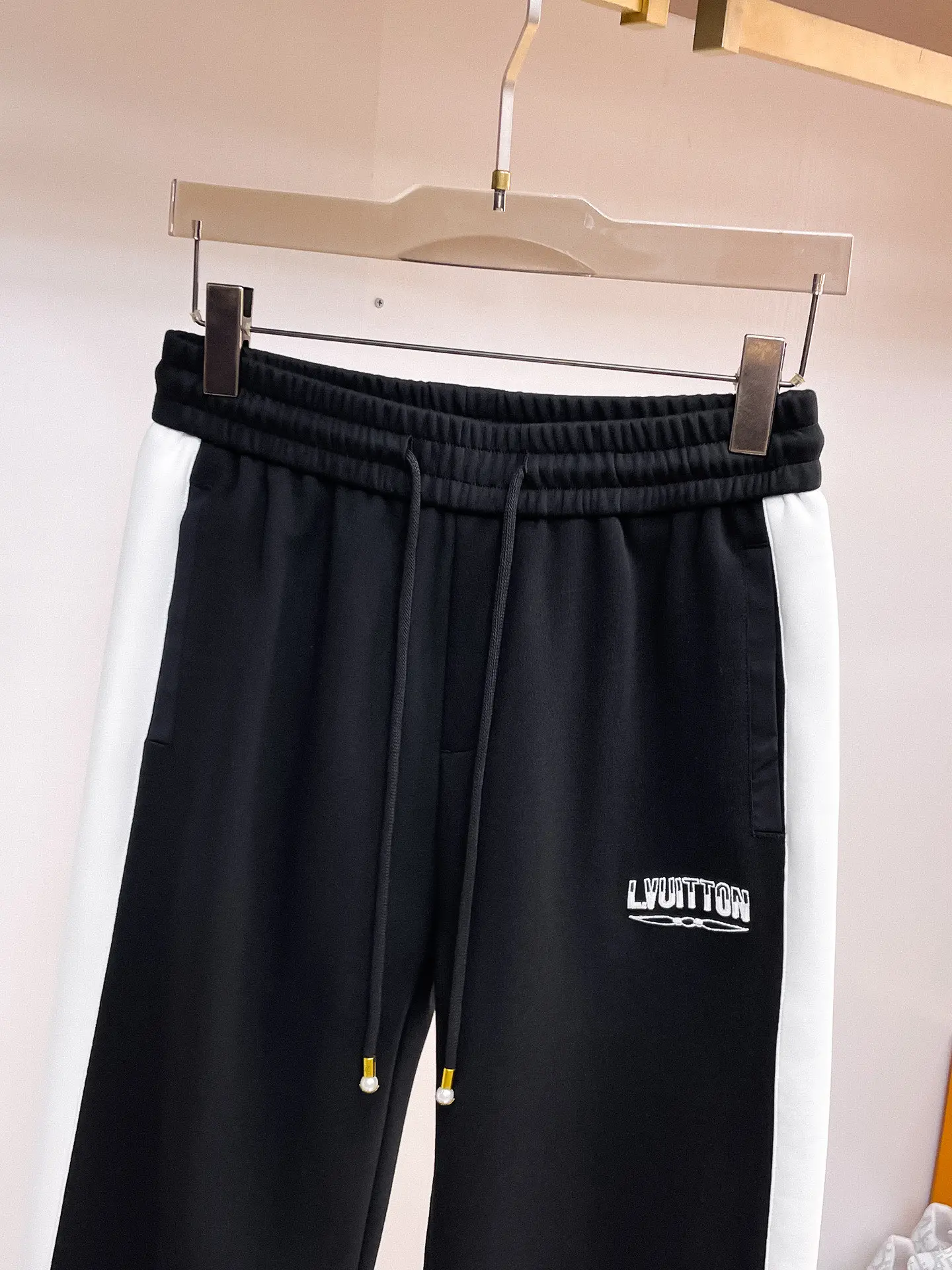 Logo-Embroidered Side-Stripe Sweatpants D29014889 — view 3